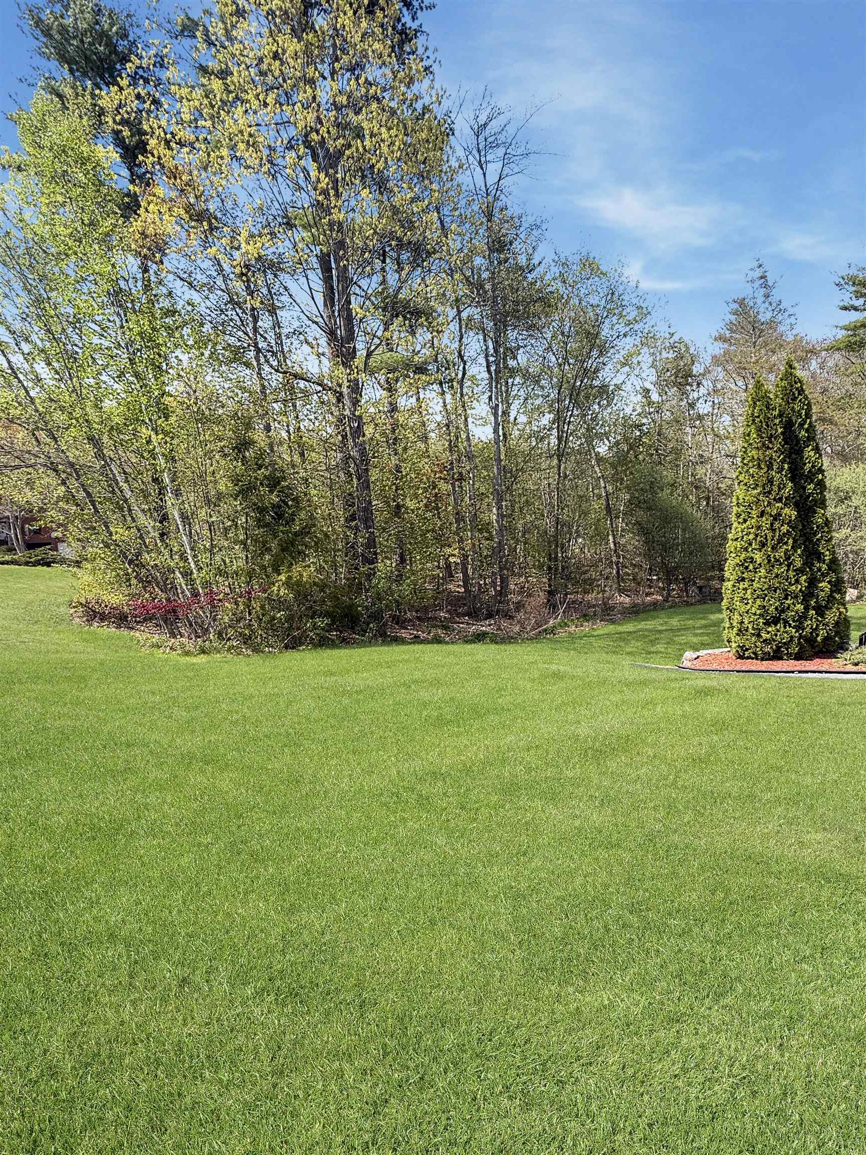 87 Pilgrim Cir, Hampstead, NH 03826