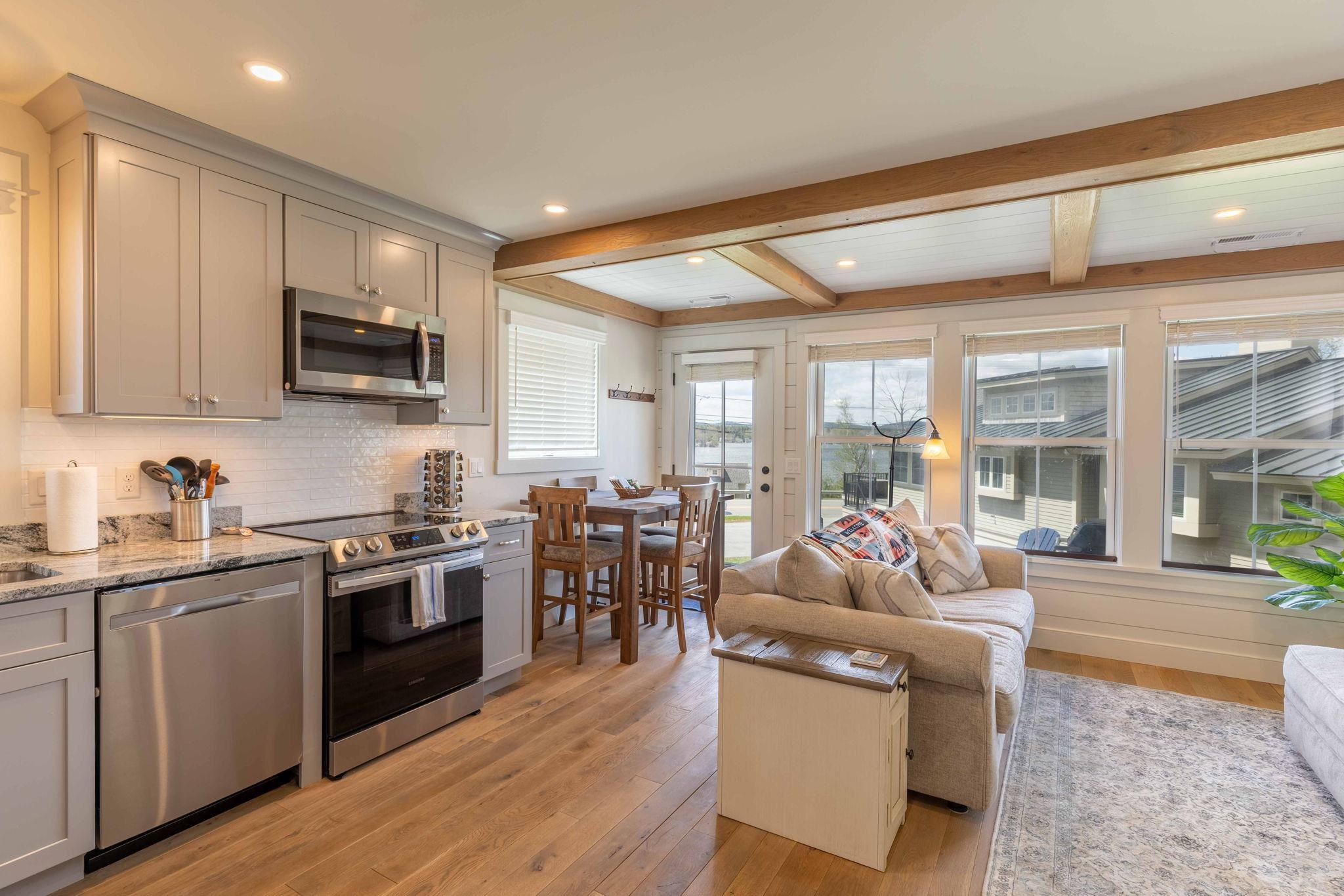 109 Weirs Blvd, Laconia, NH 03246