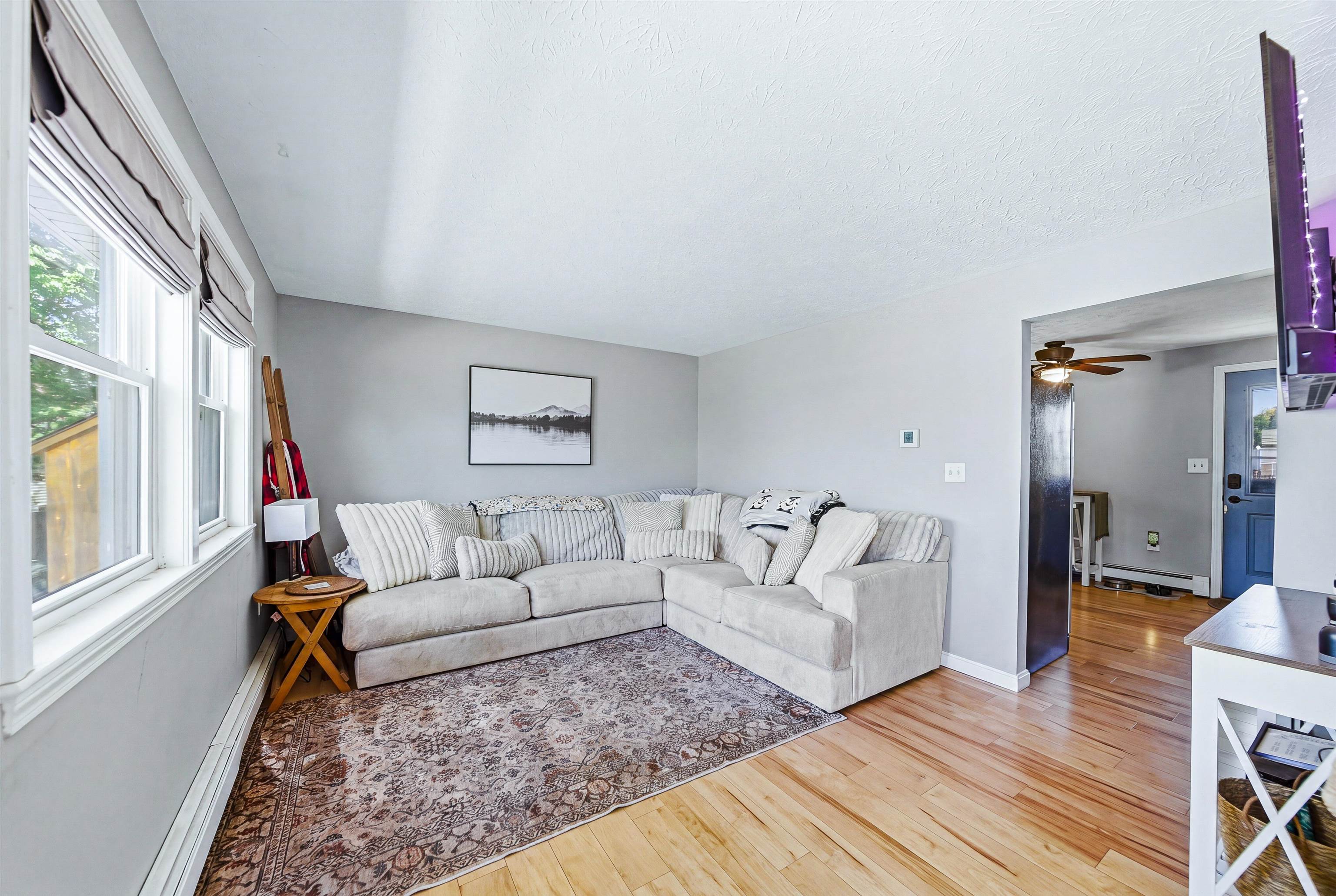 594 Dix St, Manchester, NH 03103