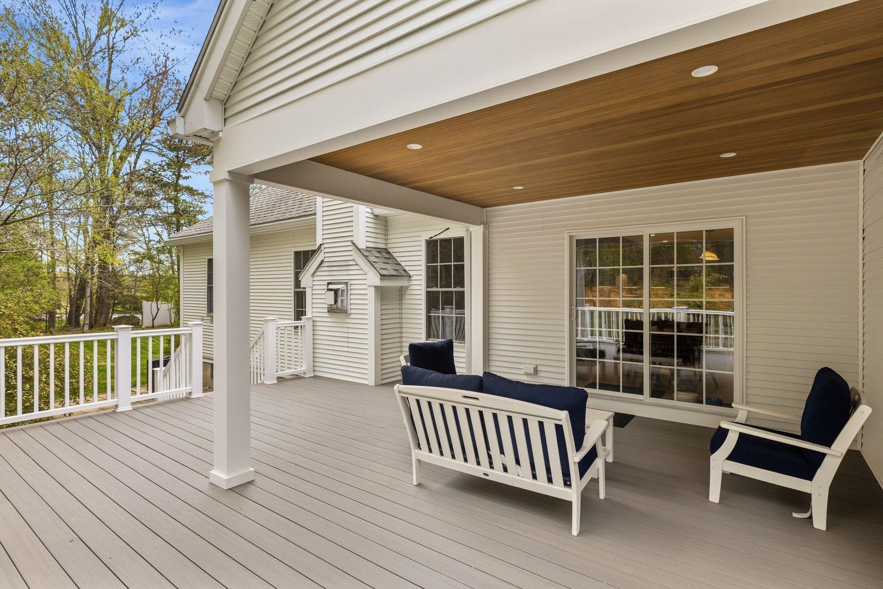 9 Homestead Ln, Brentwood, NH 03833