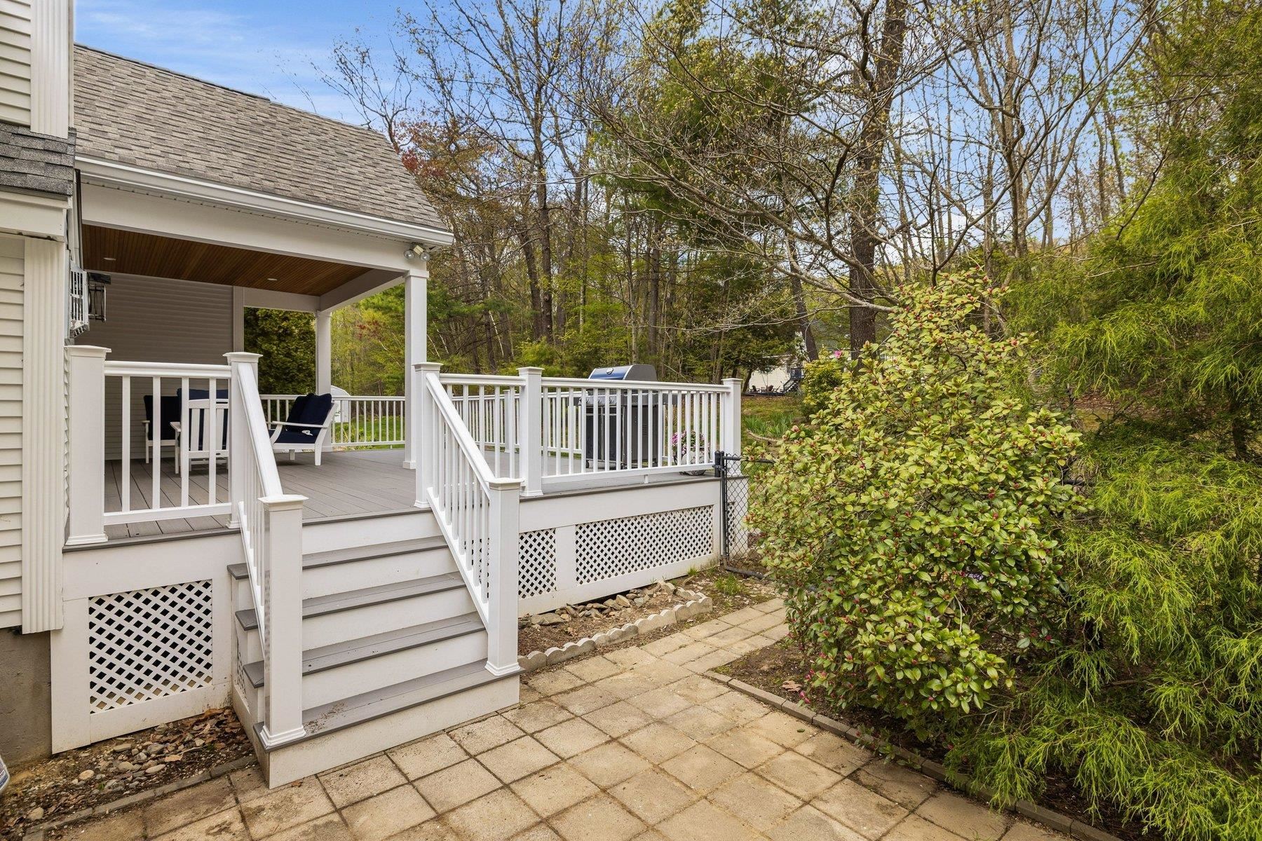 9 Homestead Ln, Brentwood, NH 03833