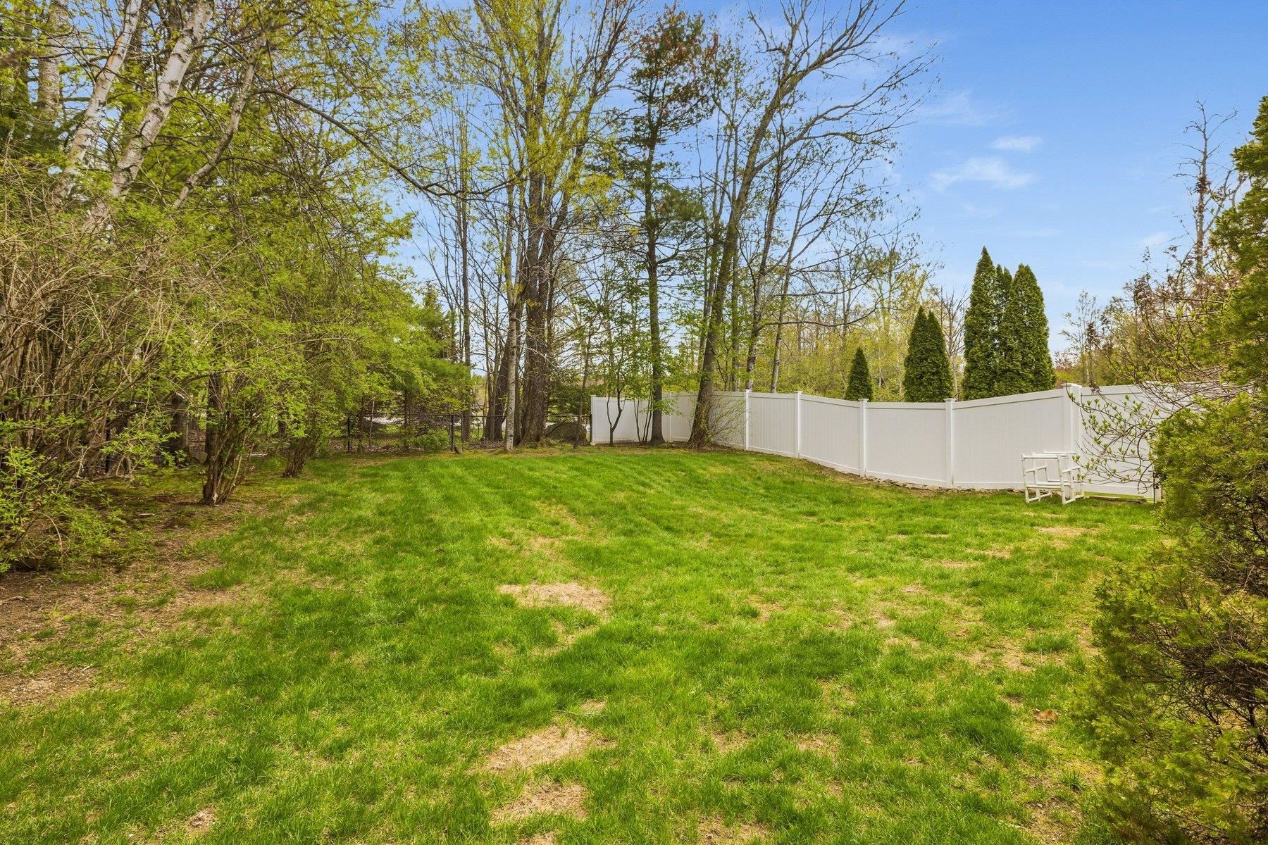 9 Homestead Ln, Brentwood, NH 03833
