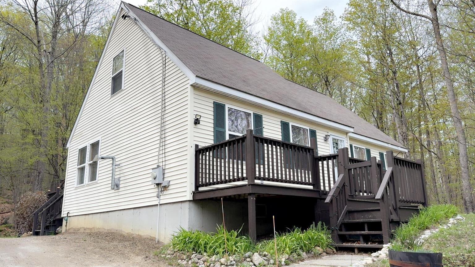 648 Tigola Trl, Stoddard, NH 03464