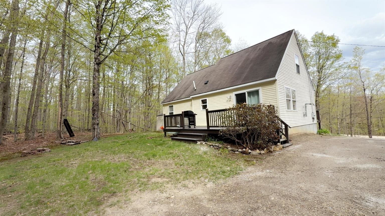 648 Tigola Trl, Stoddard, NH 03464