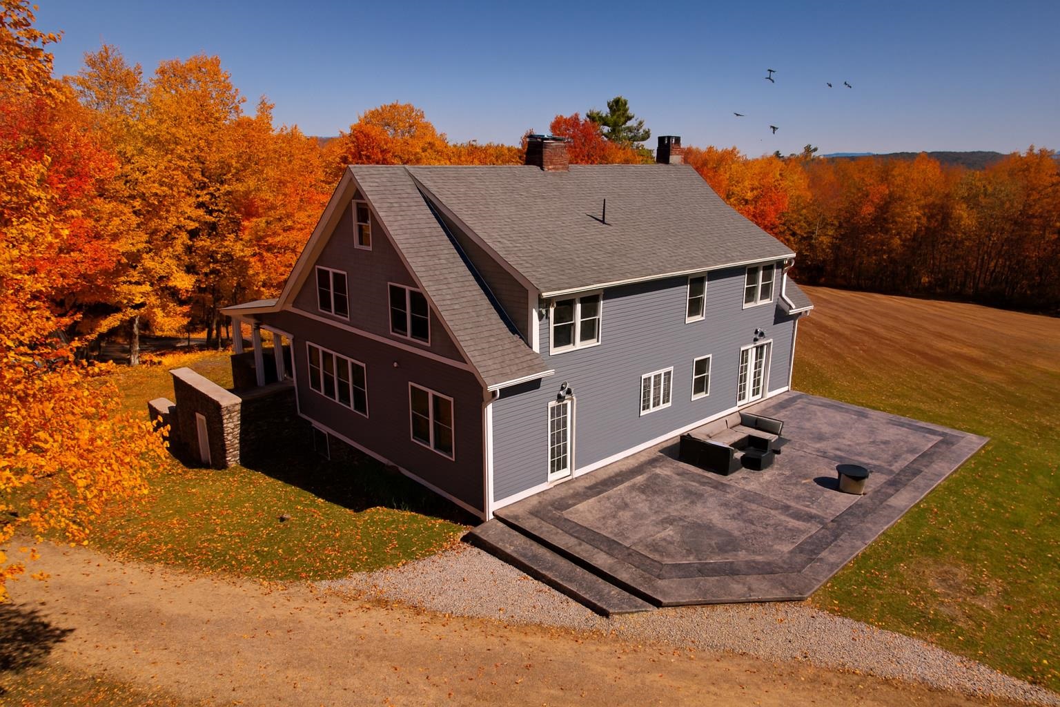 620 Poole Hill Rd, Bridgewater, NH 03222