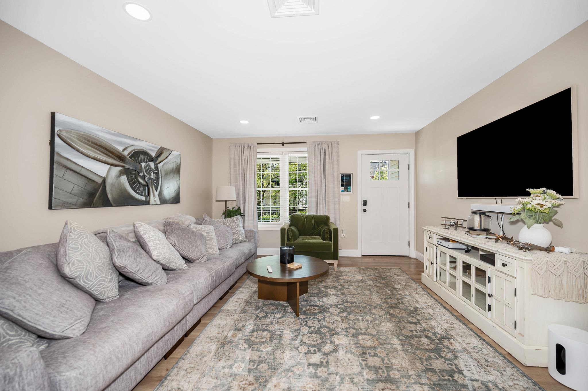 3.5 Mt Pleasant St, Derry, NH 03038