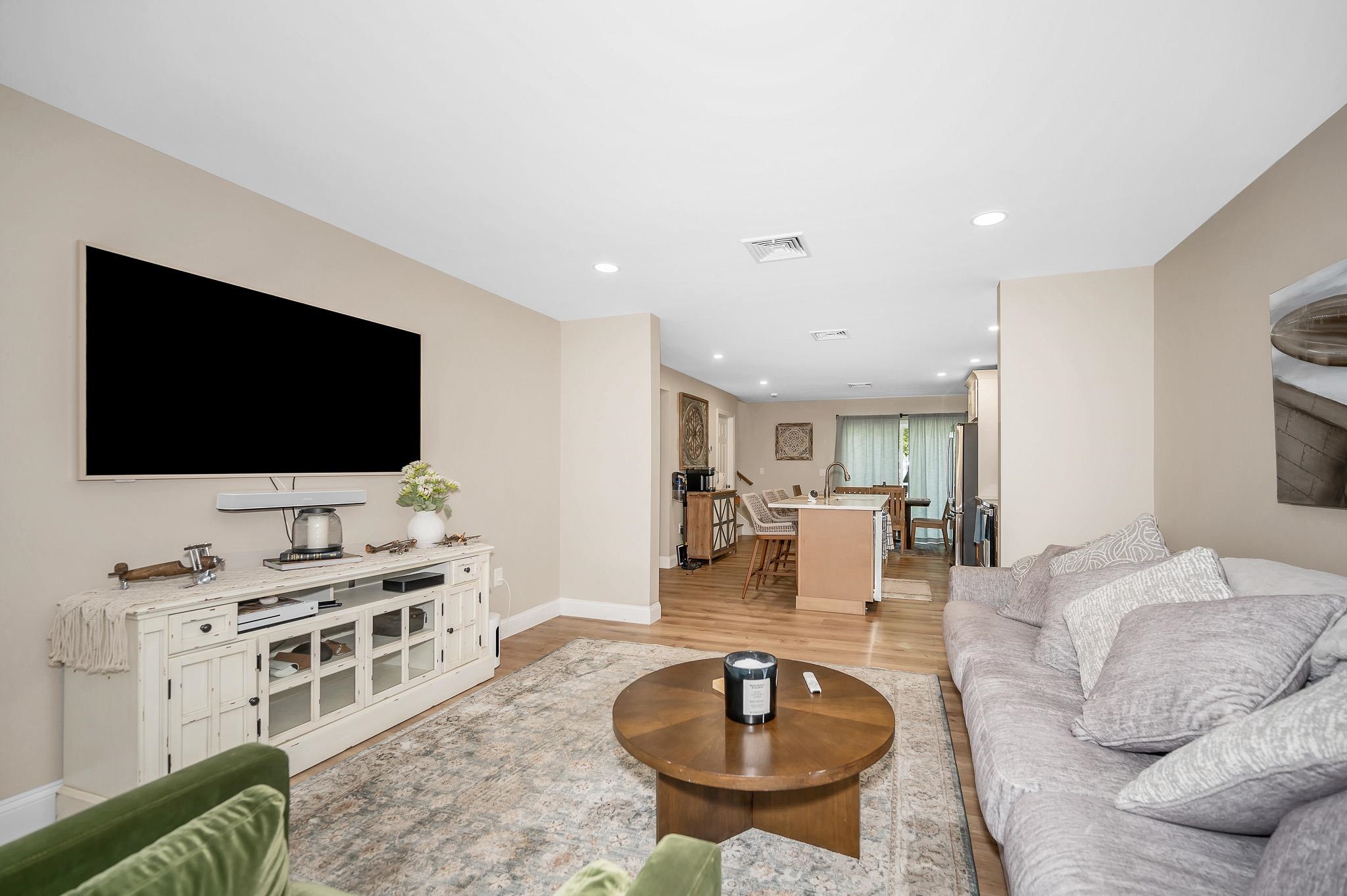 3.5 Mt Pleasant St, Derry, NH 03038