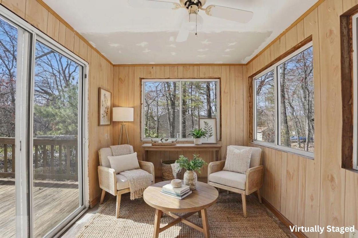 63 Kienia Rd, Hudson, NH 03051