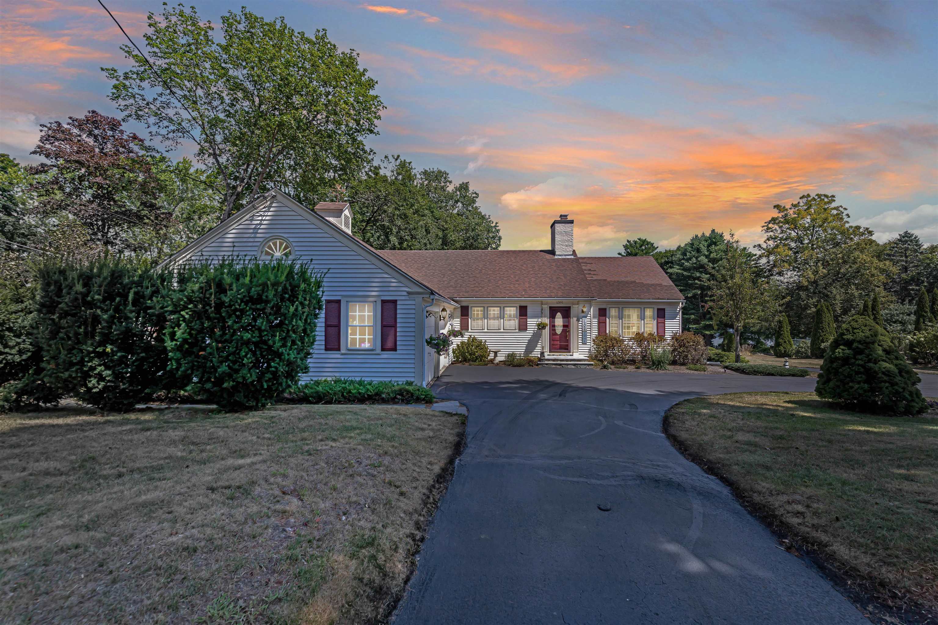 1391 Old North Main St, Laconia, NH 03246