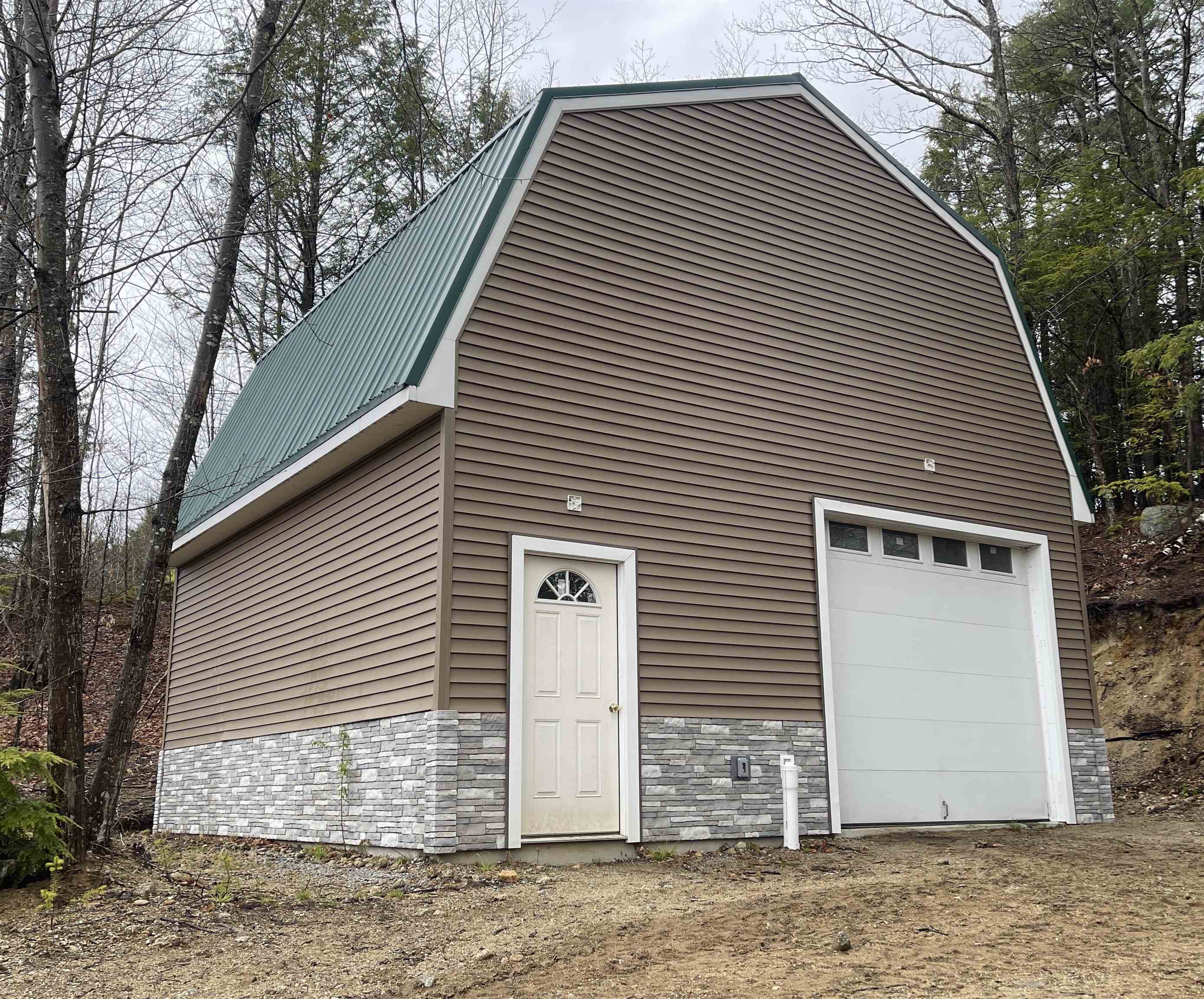 741 WEST MAIN Street, Hillsborough, NH photo 2