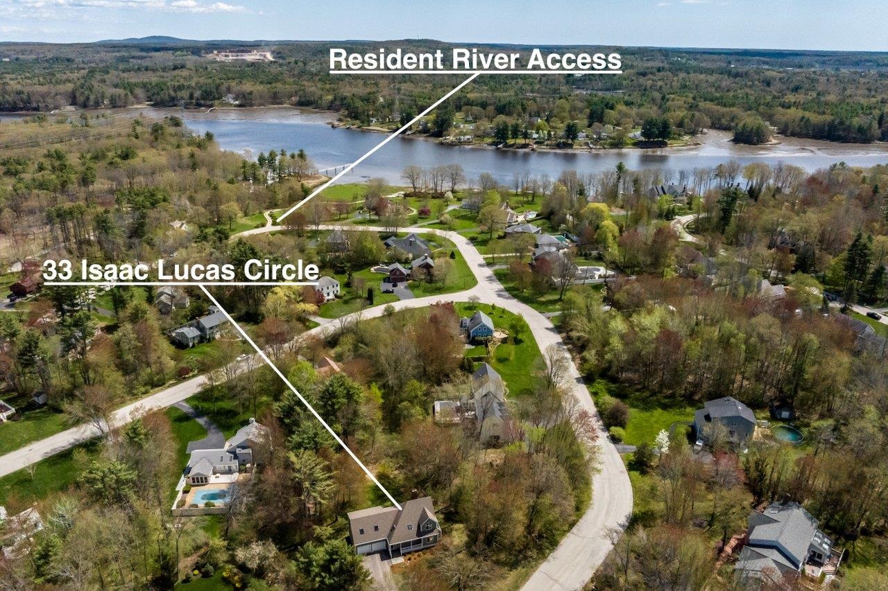 33 Isaac Lucas Cir, Dover, NH 03820
