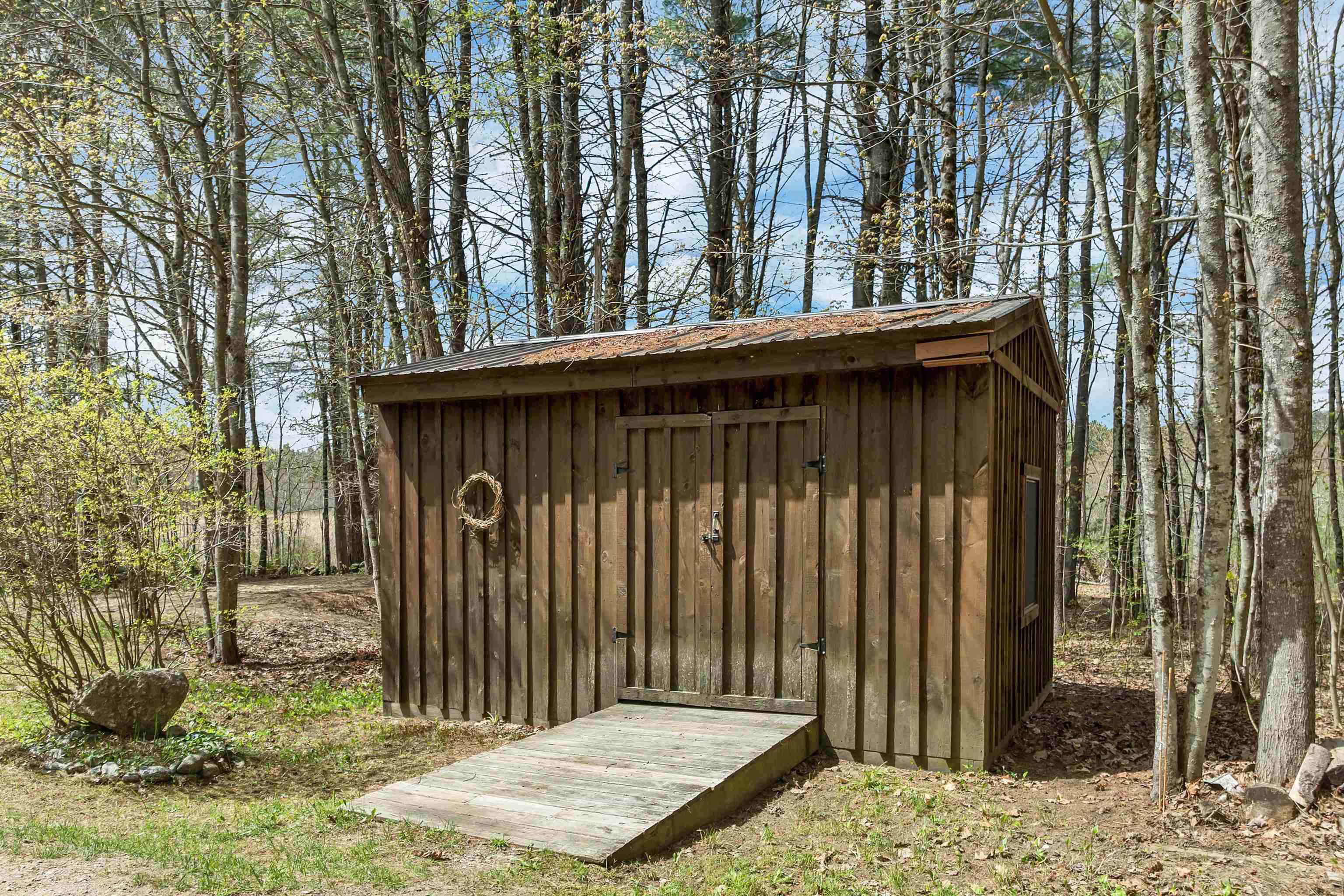 61 Gould Pond Rd, Henniker, NH 03242