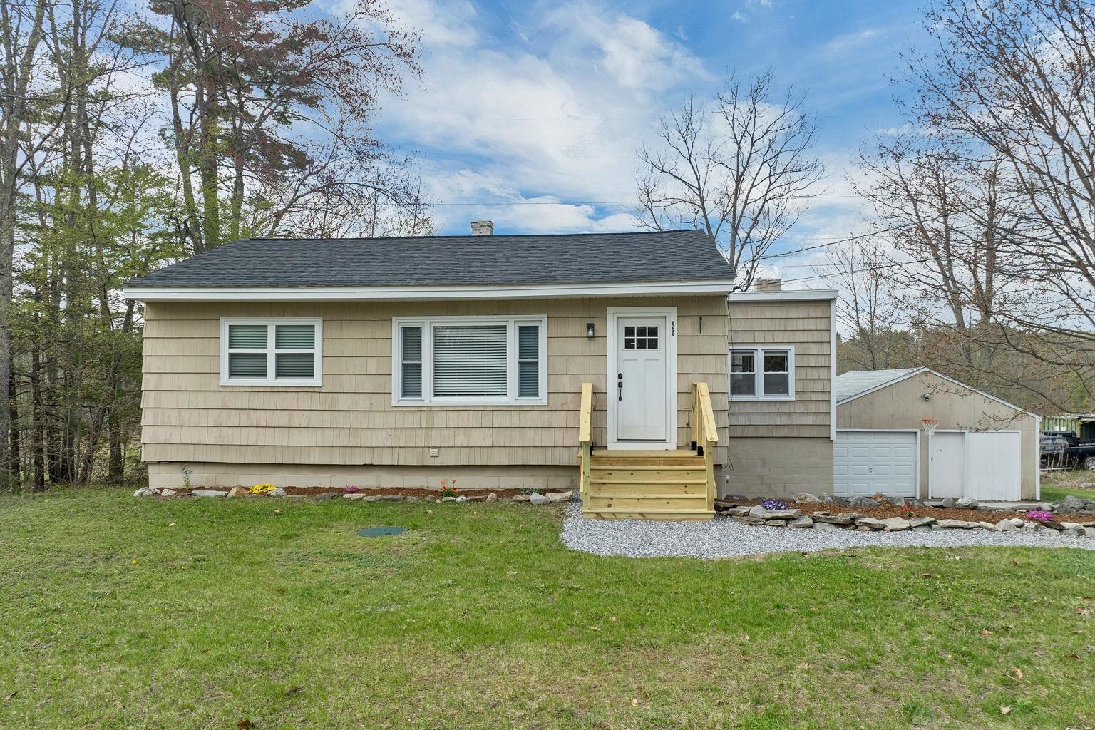 885 High St, Candia, NH 03034