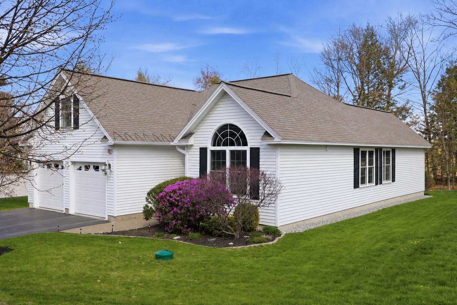 110 Sterling Drive — photo 2