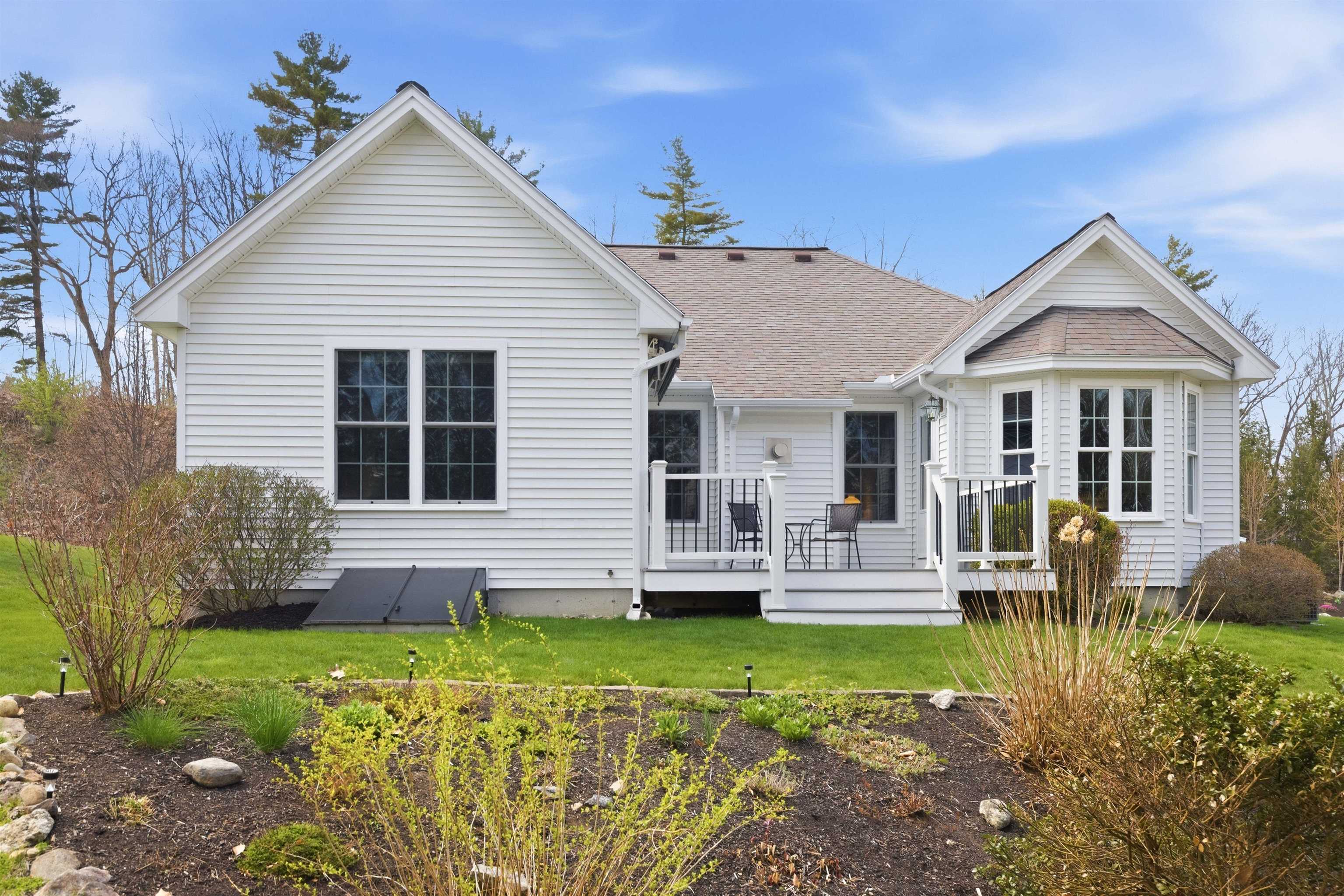 110 Sterling Dr, Laconia, NH 03246