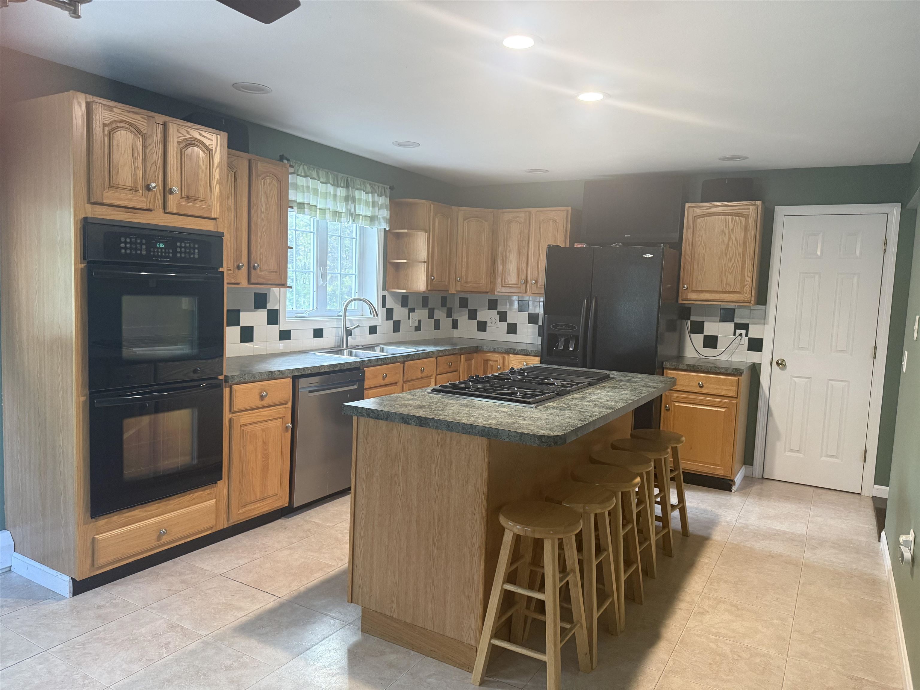 35A Folly Mill Rd, Seabrook, NH 03874