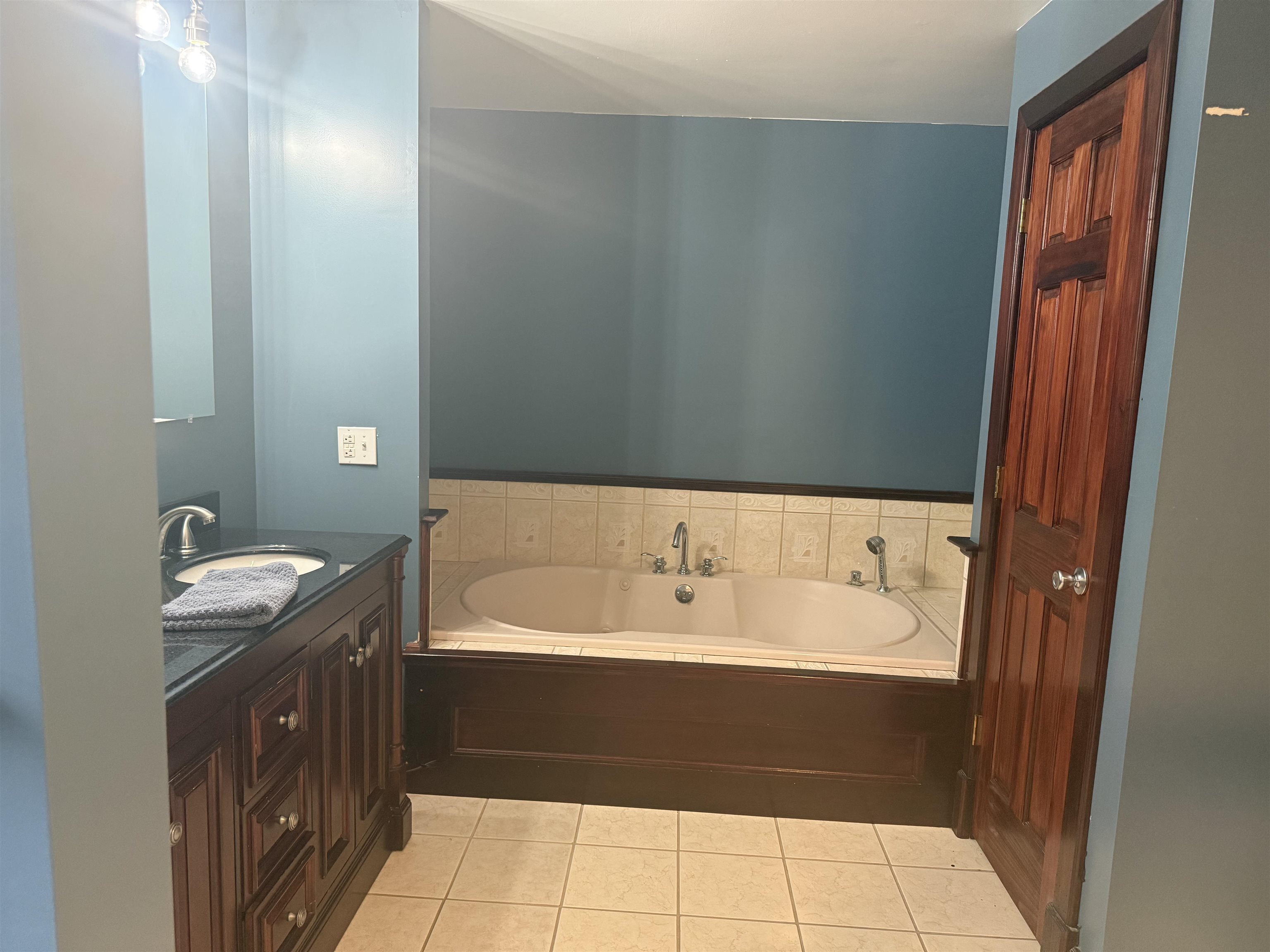 35A Folly Mill Rd, Seabrook, NH 03874