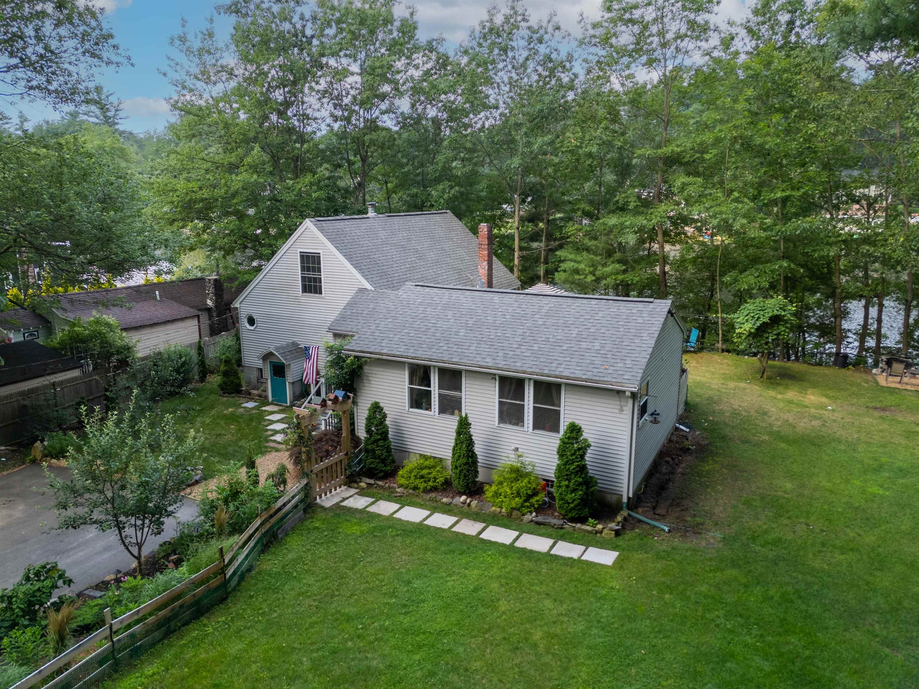 49 Millville Cir, Salem, NH 03079