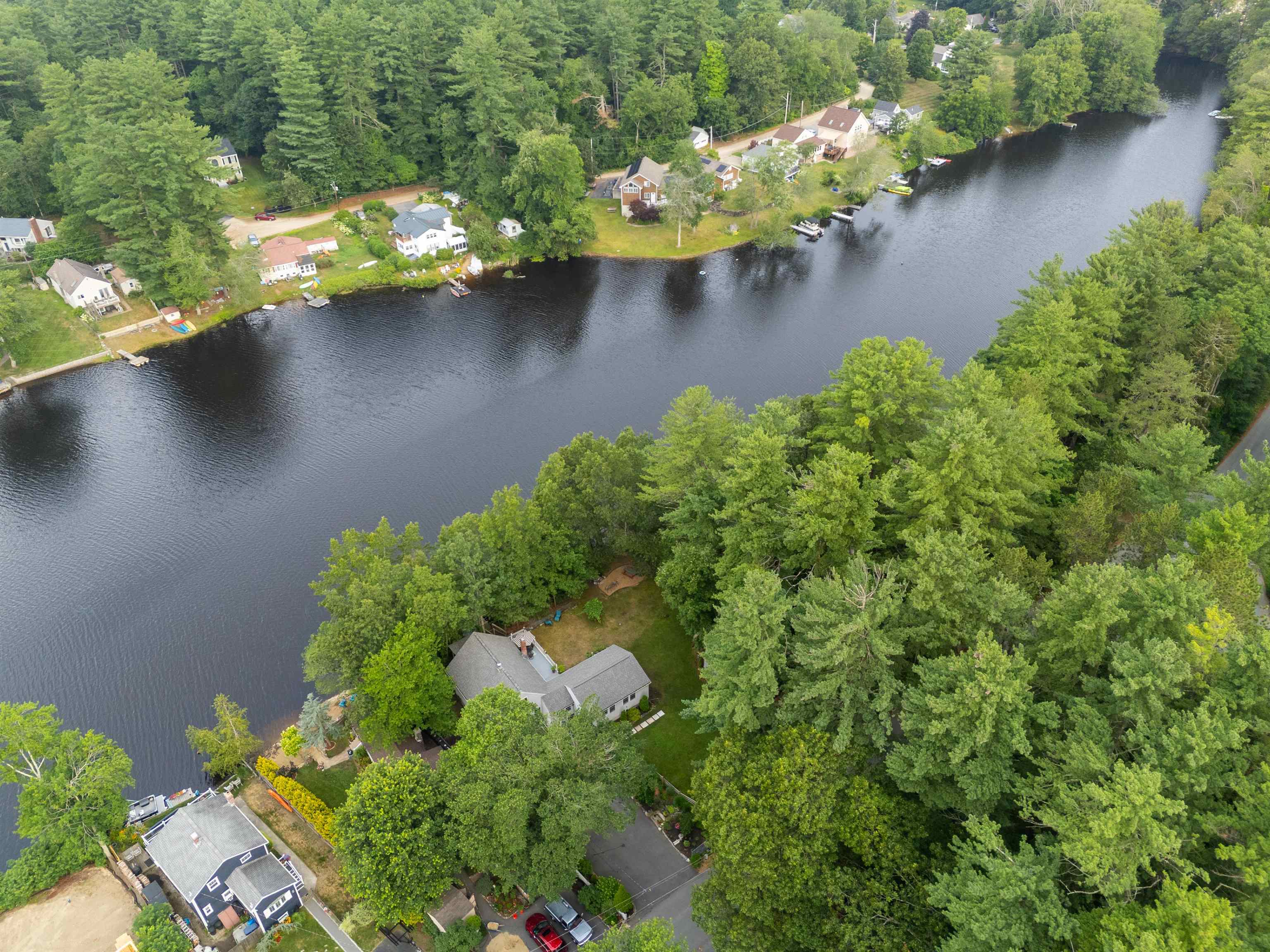 49 Millville Cir, Salem, NH 03079