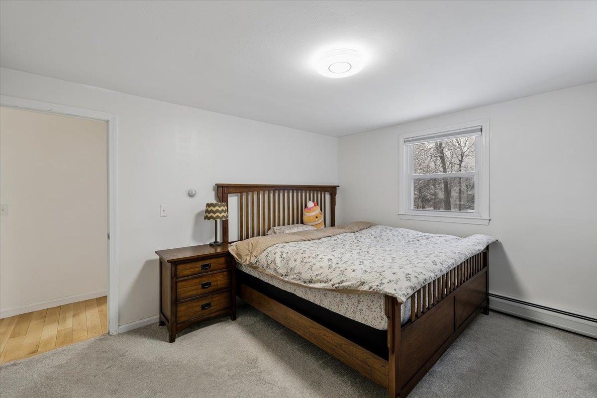 39 Berkley St, Merrimack, NH 03054