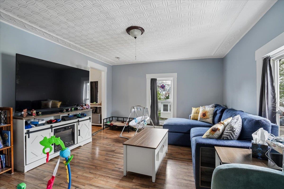15 Washington St, Concord, NH 03301