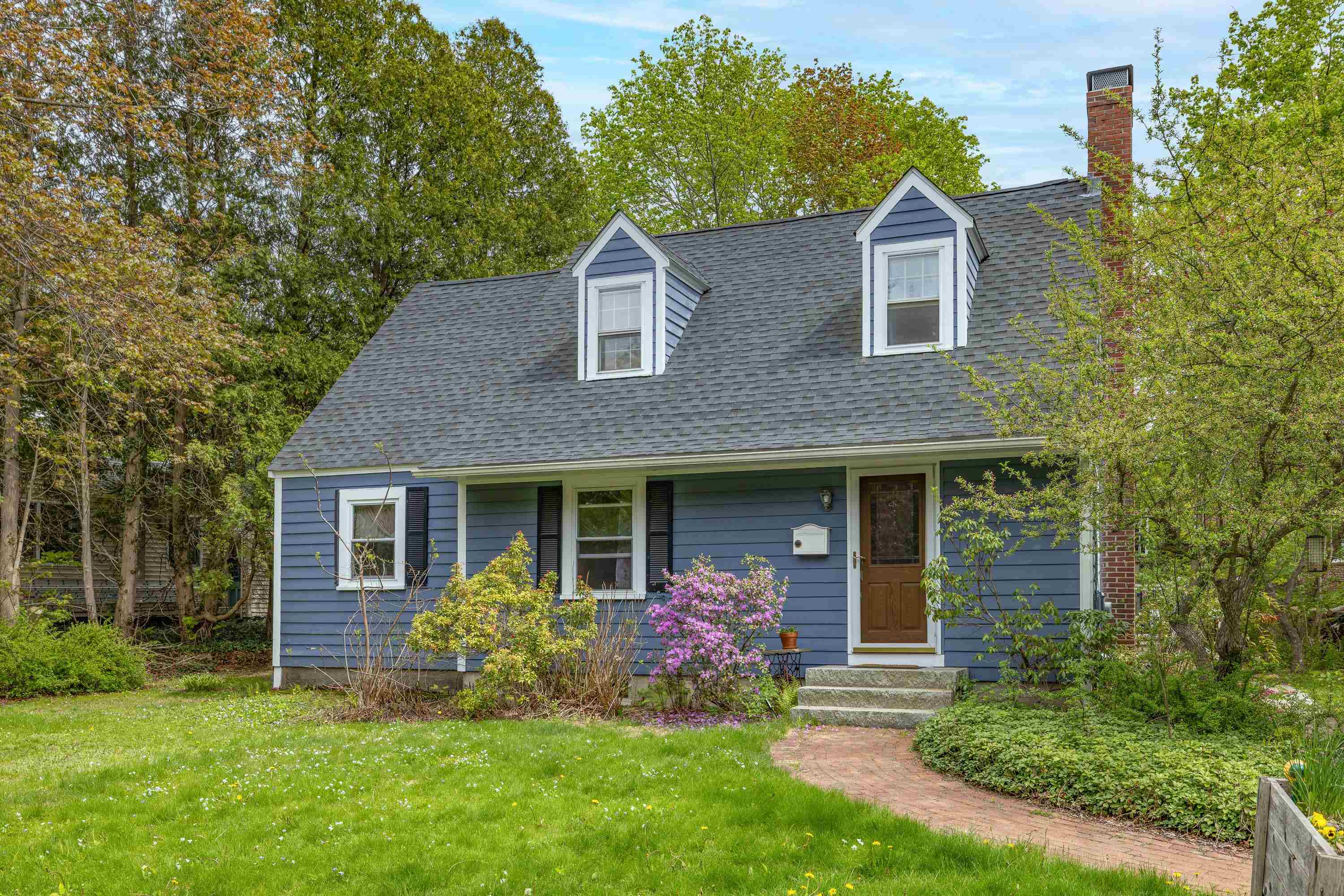 26 Edgewood Rd, Durham, NH 03824