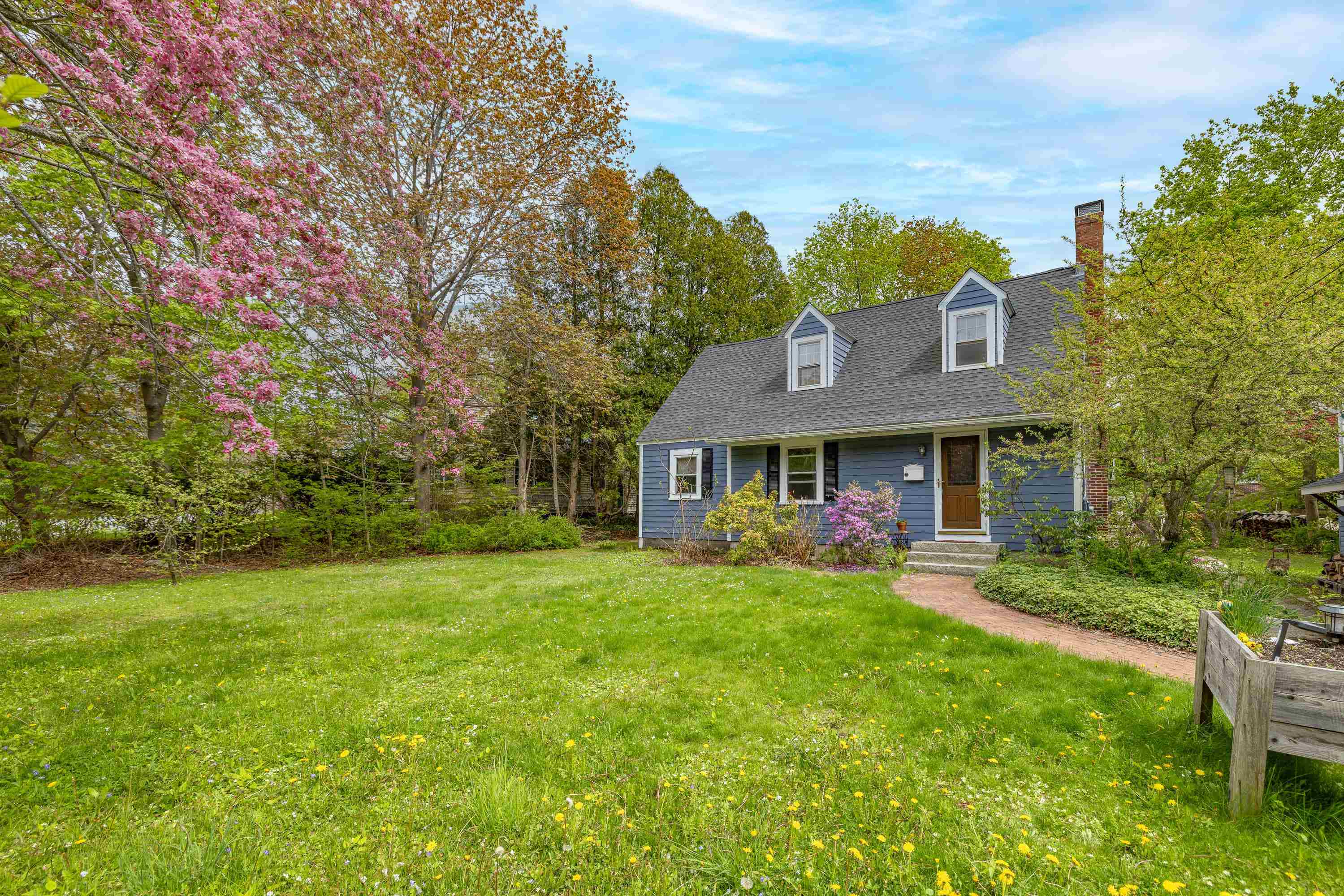 26 Edgewood Rd, Durham, NH 03824