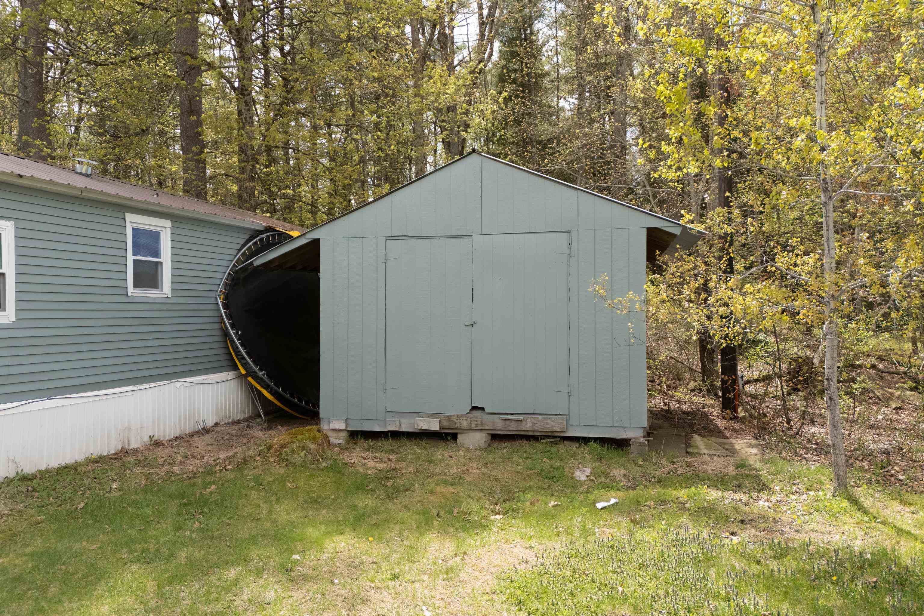 206 Friendship Ave, Pembroke, NH 03275