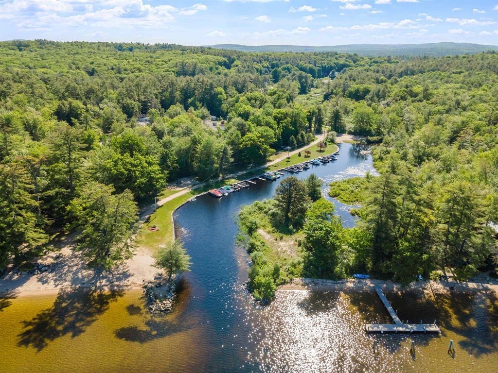 12 Barvel Whang Rd, Tuftonboro, NH 03816