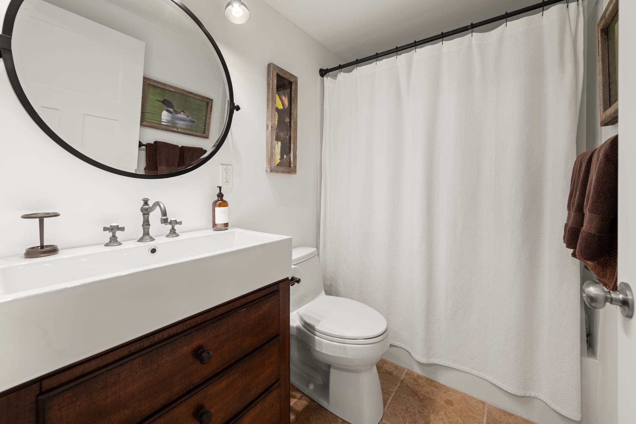 11 Stone Gate Rd, Hebron, NH 03241