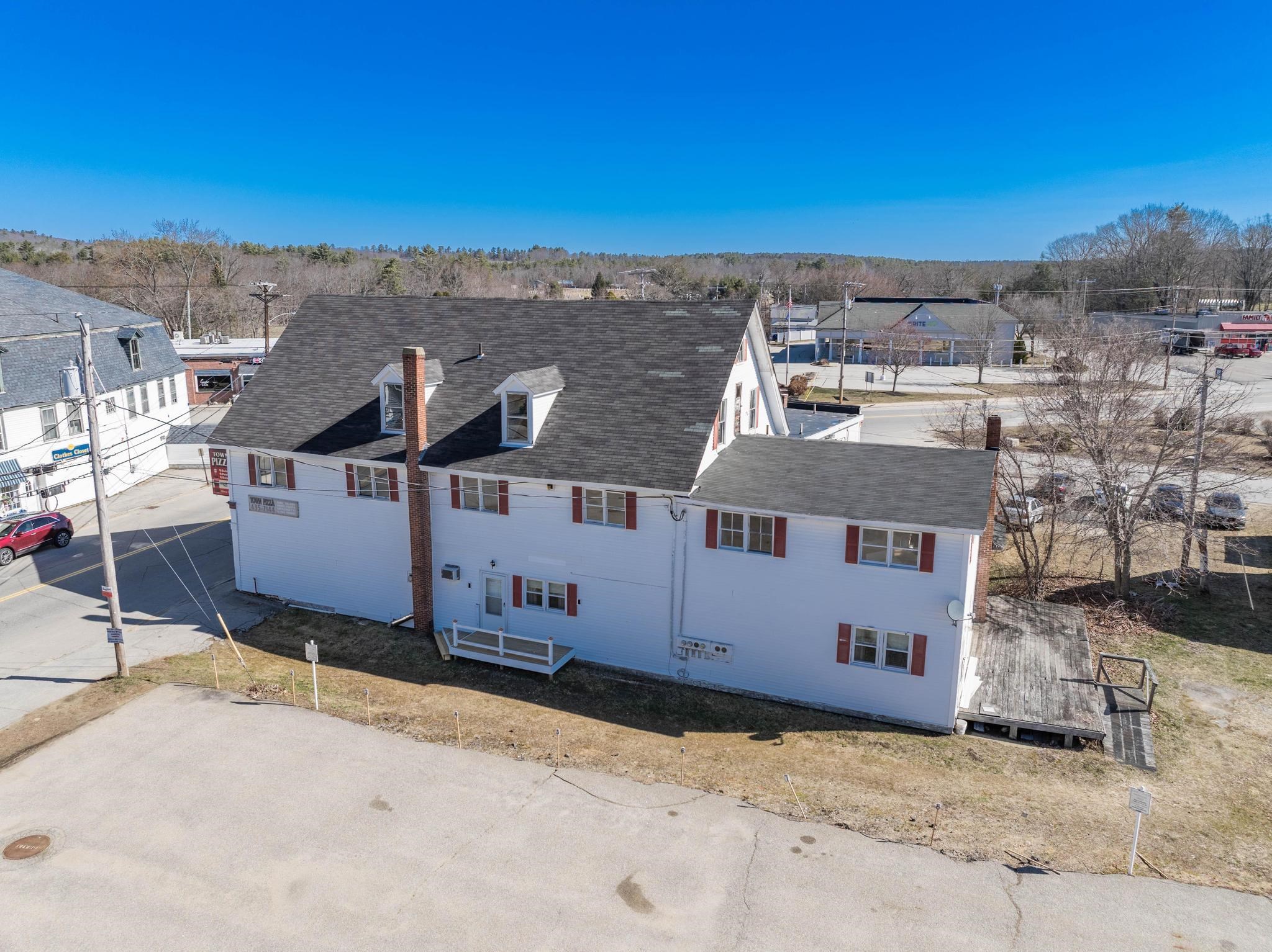 27 Carroll St, Pittsfield, NH 03263