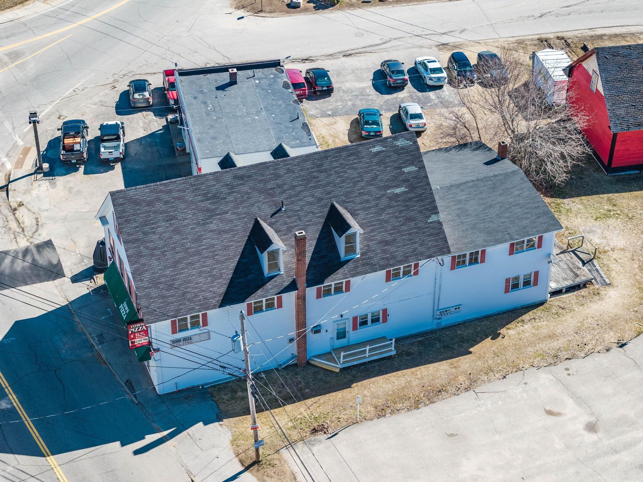 27 Carroll St, Pittsfield, NH 03263