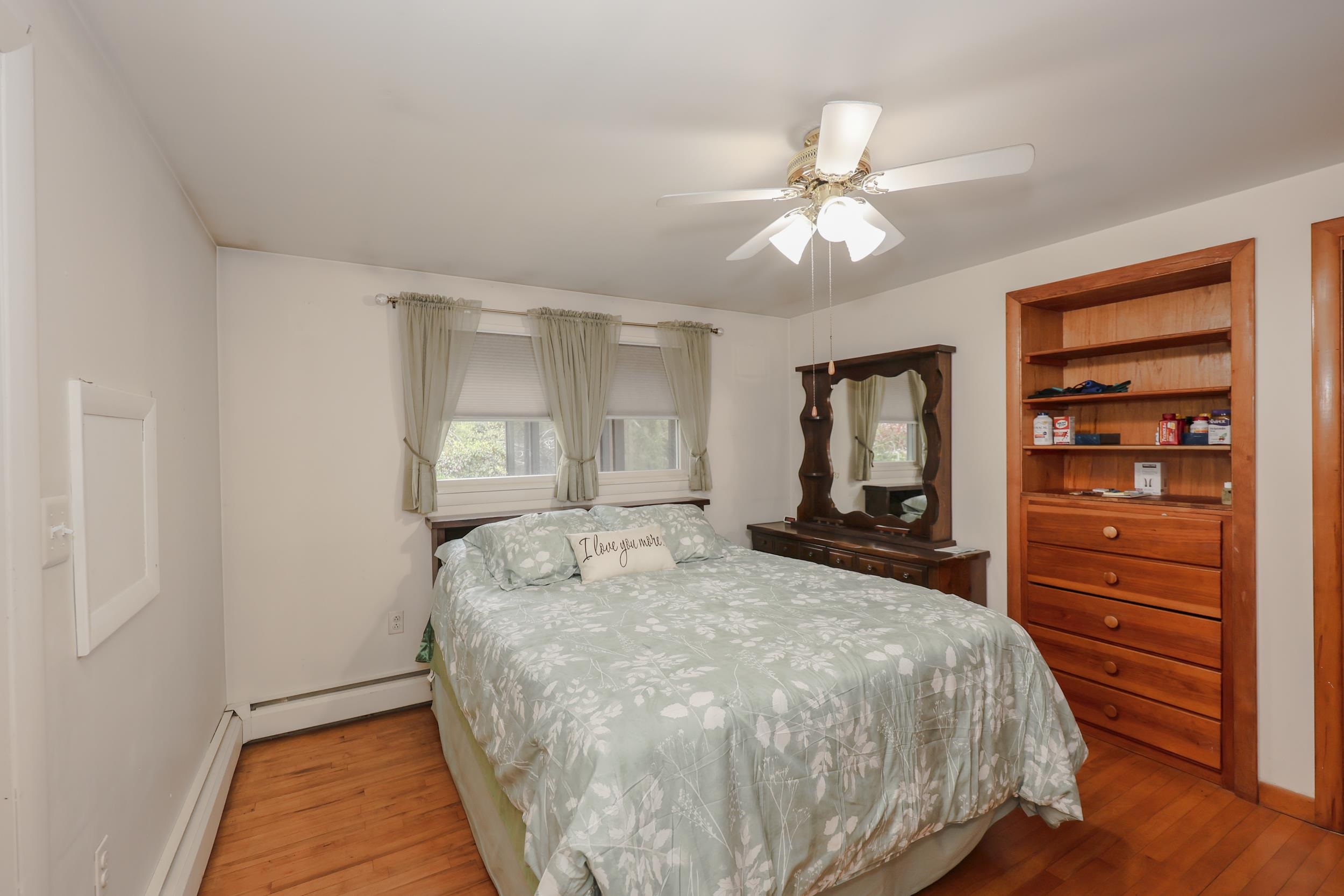 78 Amherst Rd, Merrimack, NH 03454