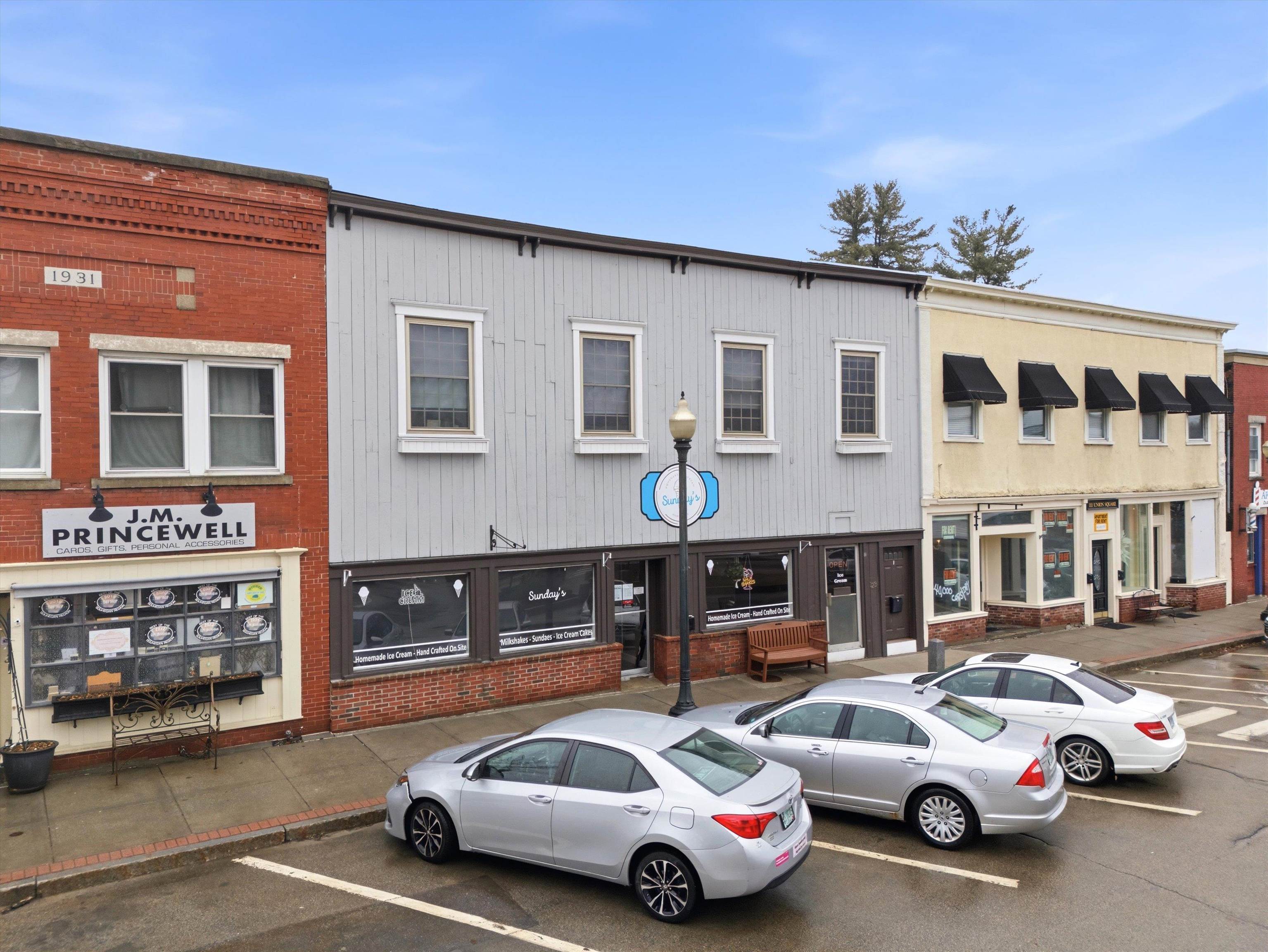 123 Union Sq, Milford, NH 03055