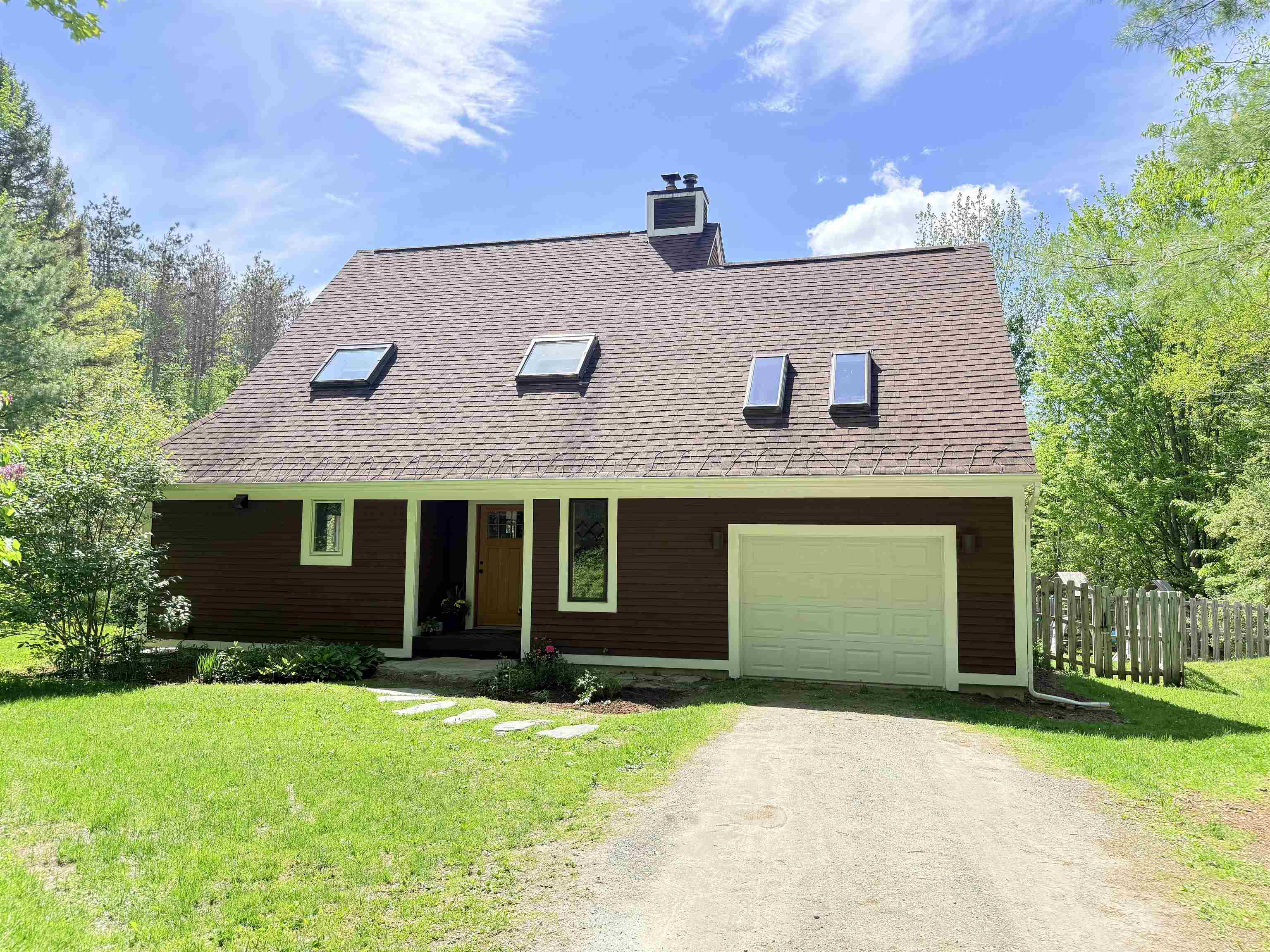 Homes for sale in Elmore, VT | 4232 Elmore Mountain Rd, Elmore, VT 05661 | MLS# 5088316
