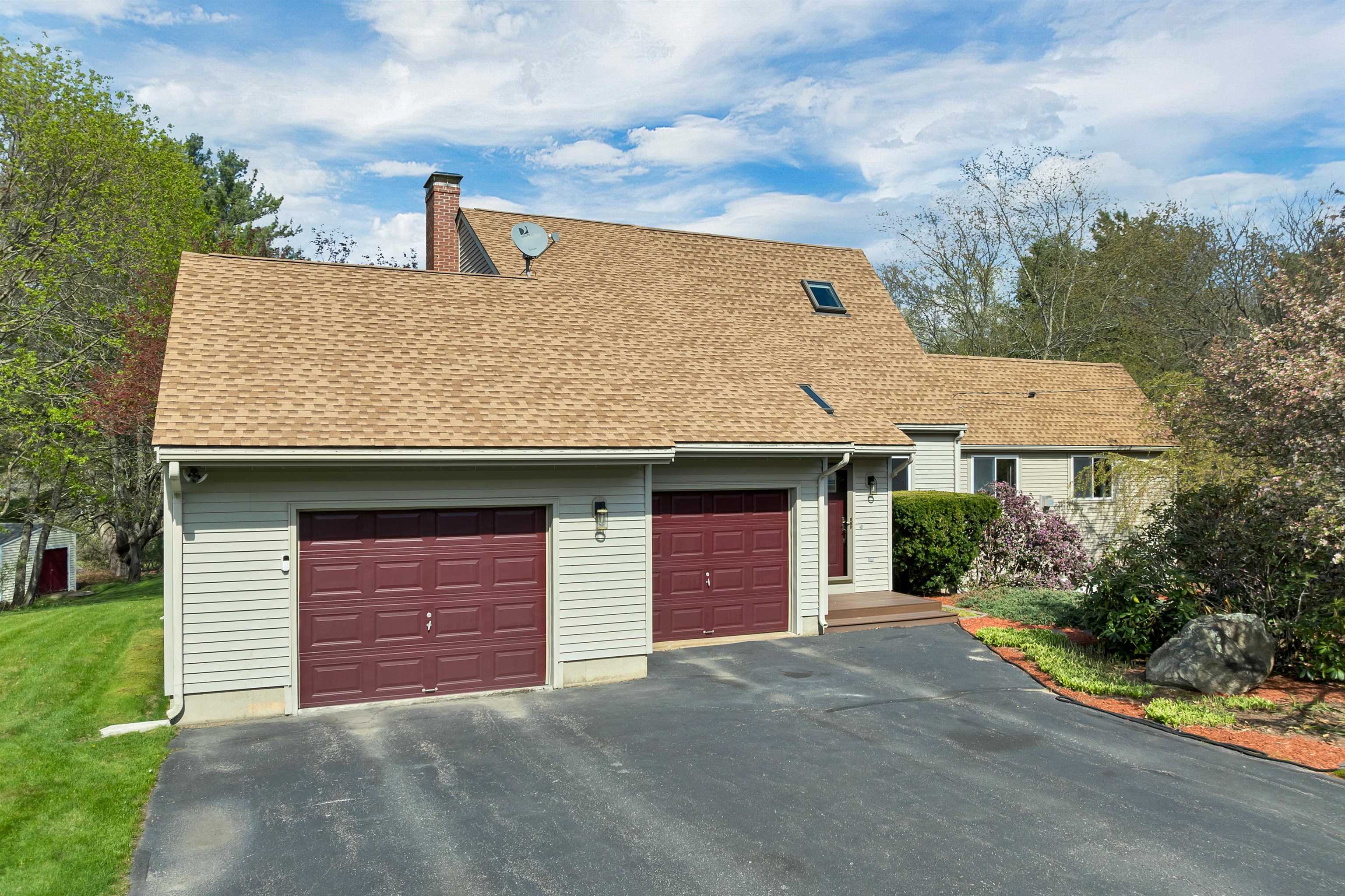 23 Woodward Rd, Merrimack, NH 03054