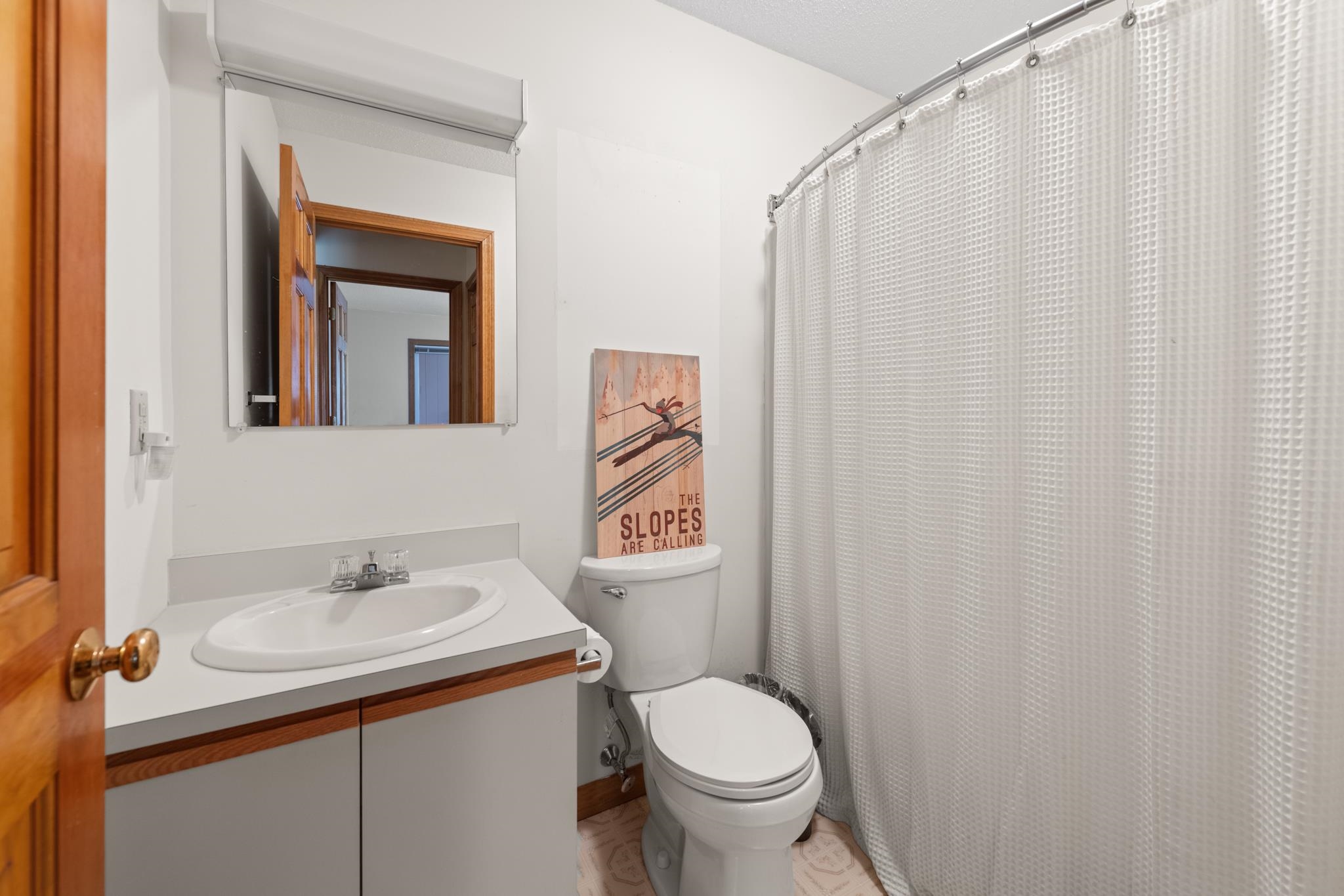 15 Tennis Ln, Thornton, NH 03285