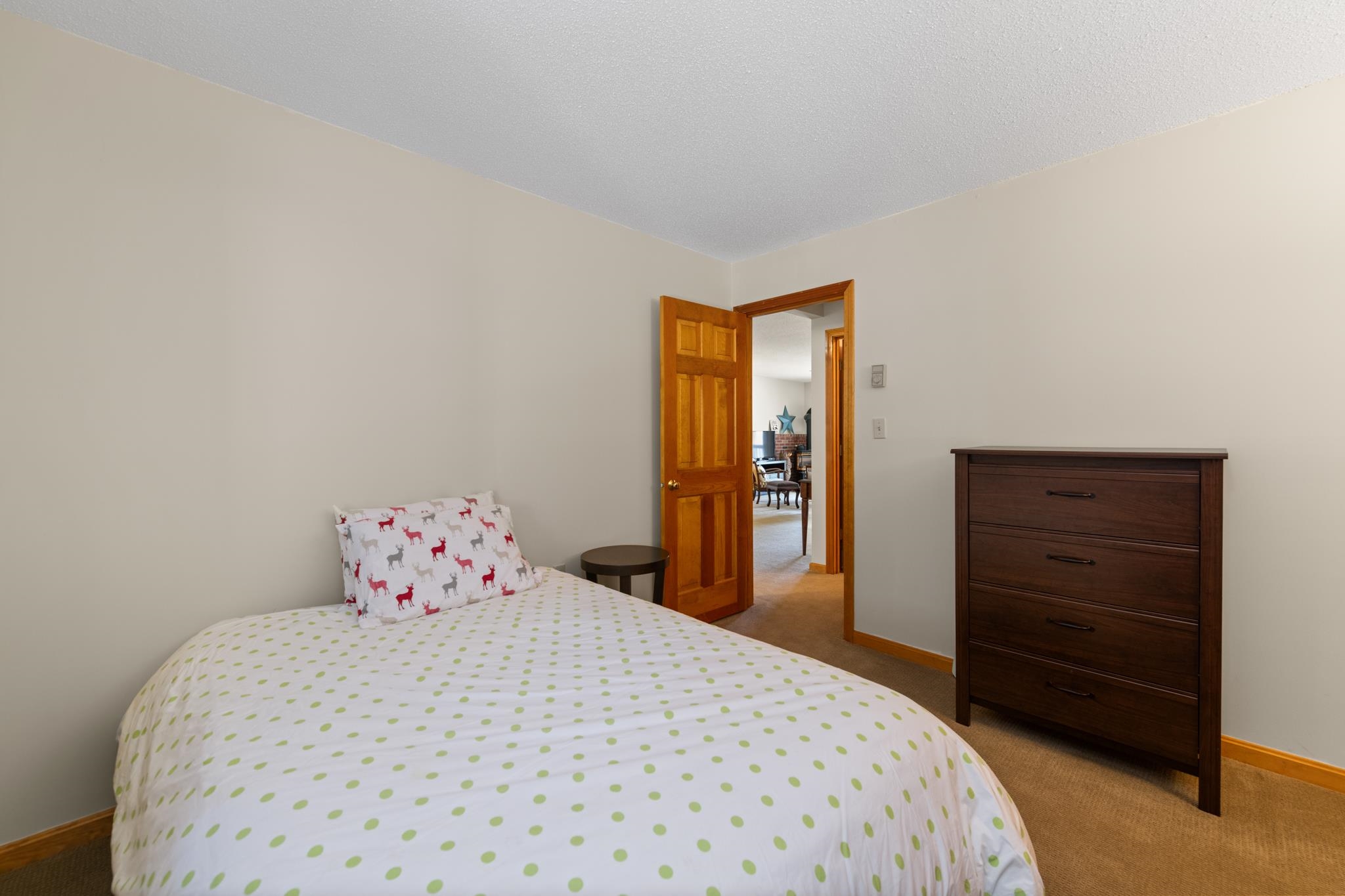 15 Tennis Ln, Thornton, NH 03285