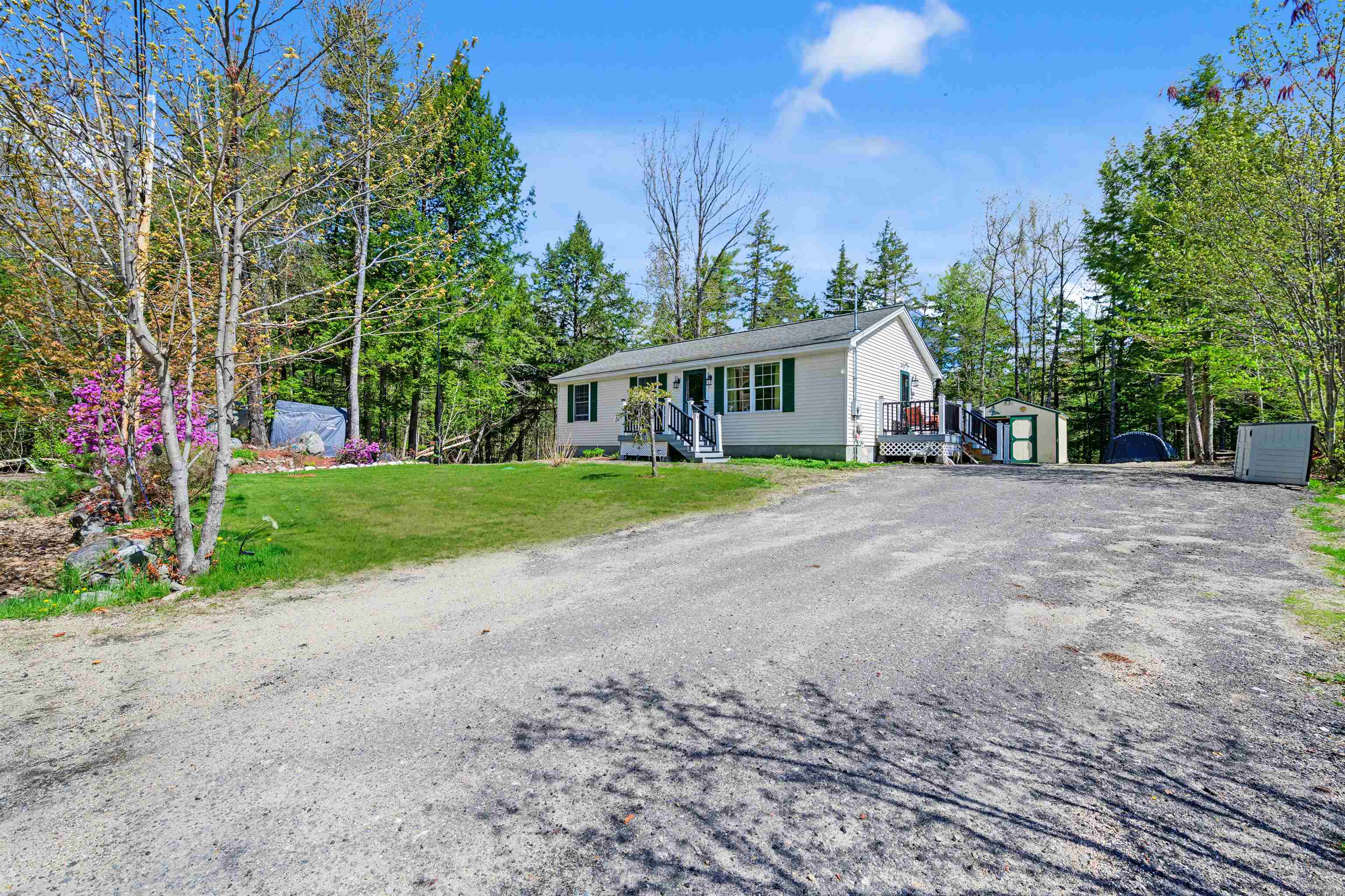 26 Birch Tree Ln, Ossipee, NH 03814