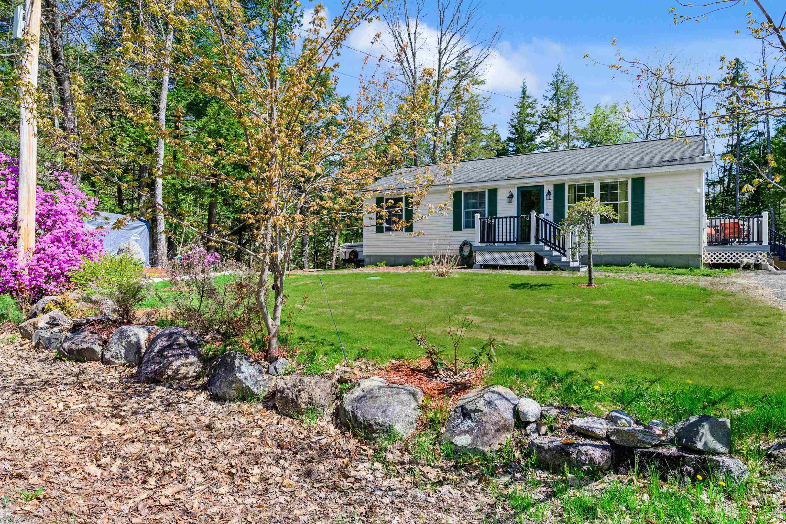 26 Birch Tree Ln, Ossipee, NH 03814