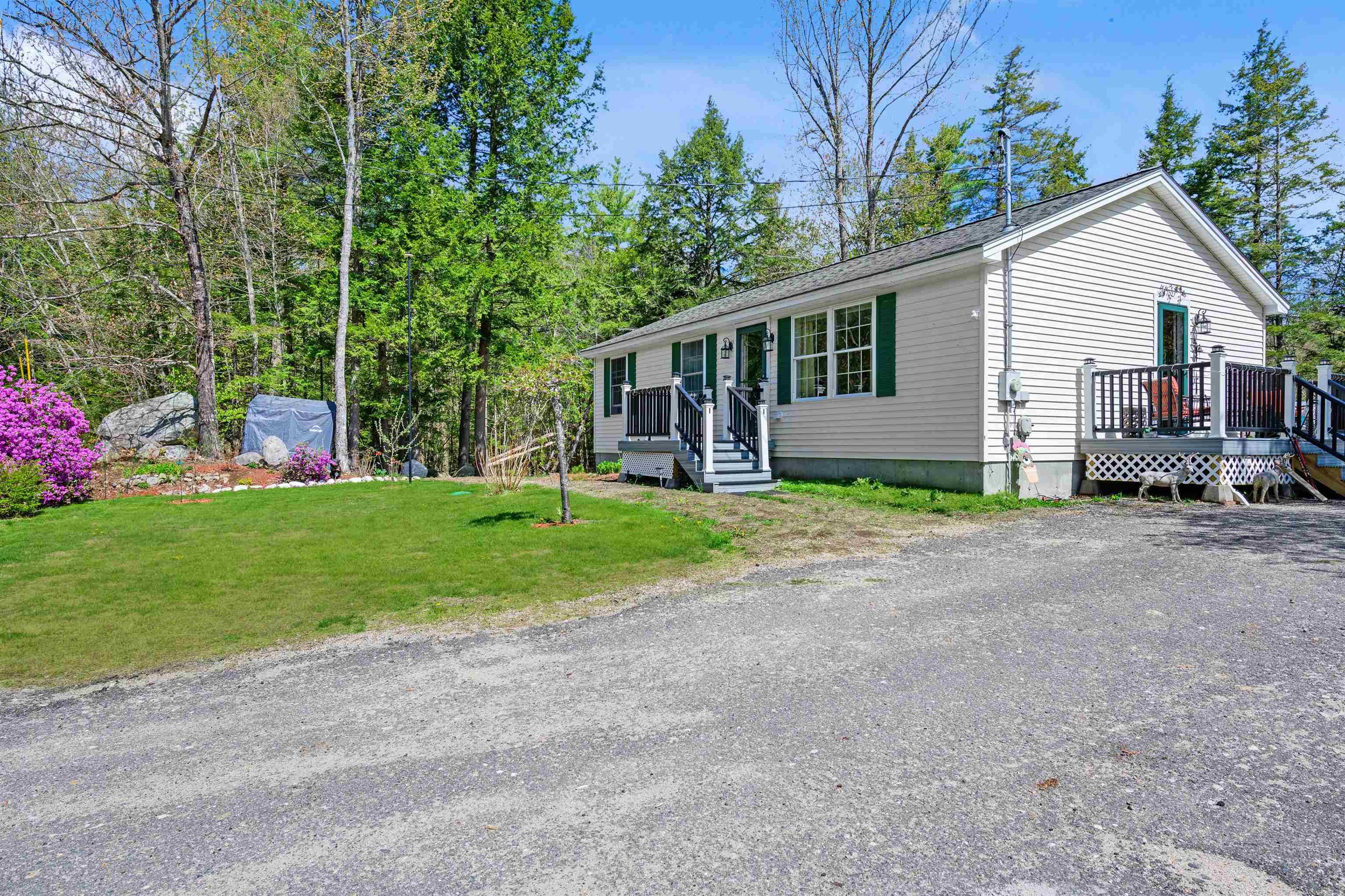 26 Birch Tree Ln, Ossipee, NH 03814