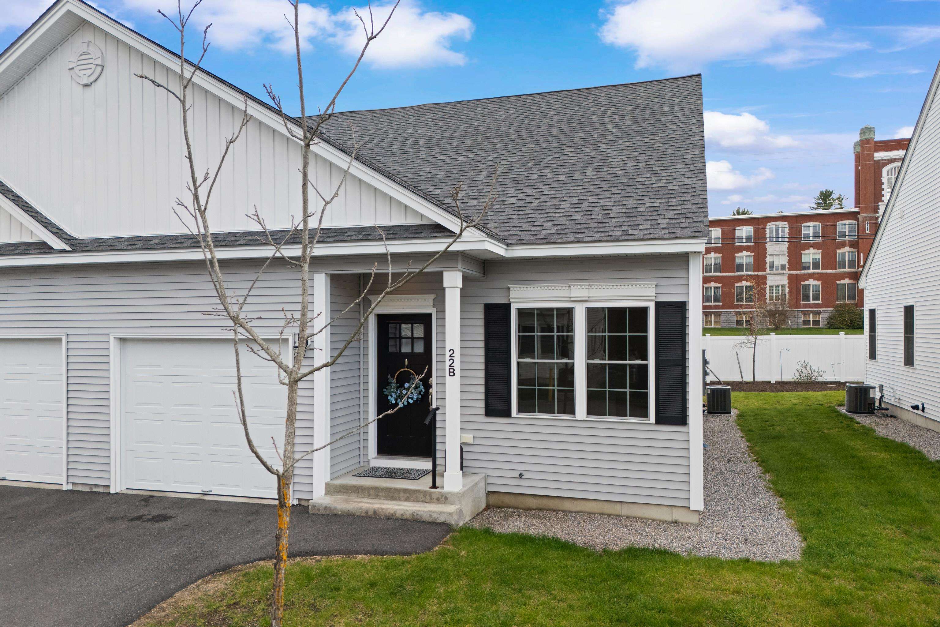 22 Angel Point Cir, Goffstown, NH 03045