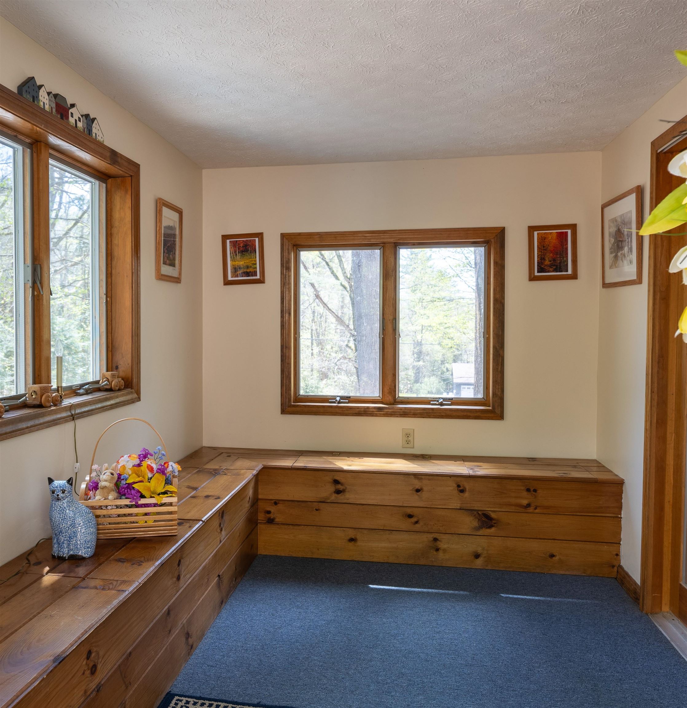 5 Twin Oaks Rd, Sutton, NH 03221