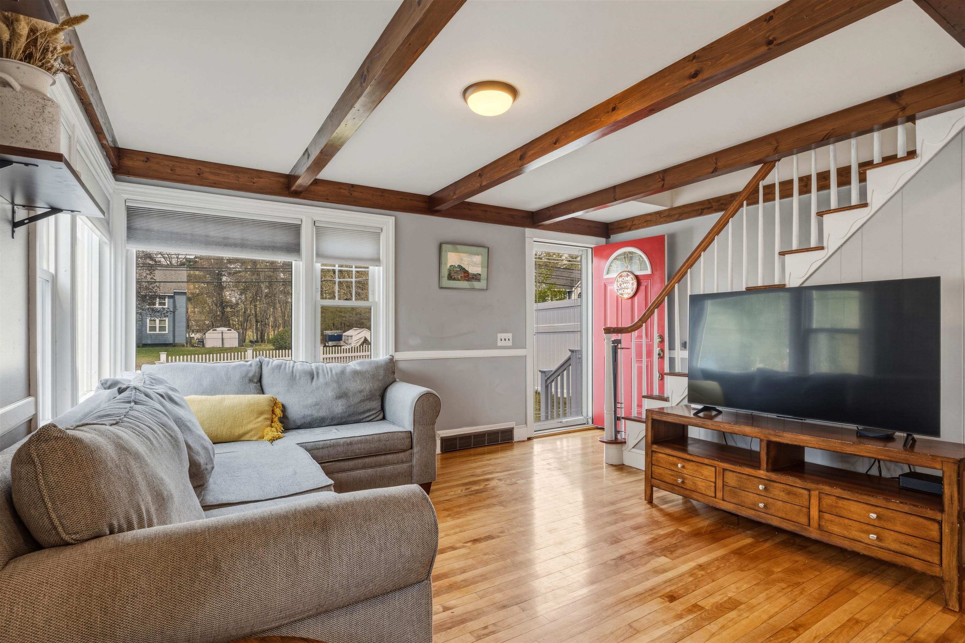 175 Derry Rd, Hudson, NH 03051