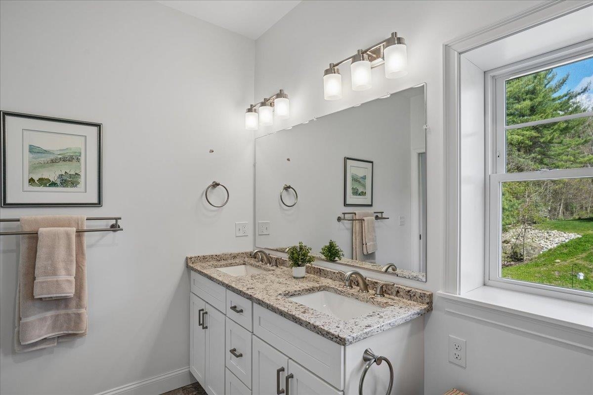 7 John Hardie Way, Chichester, NH 03258
