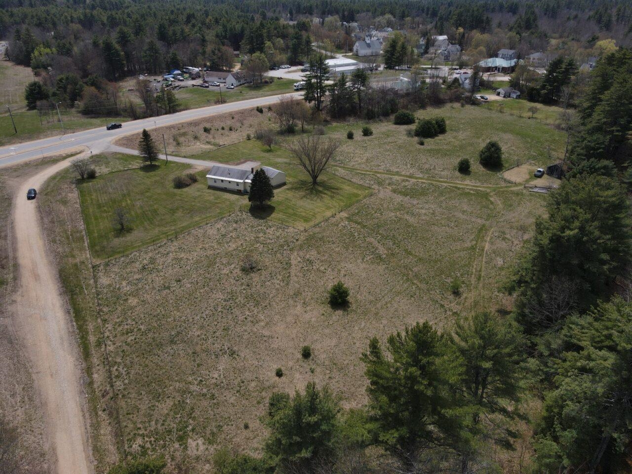 39 Route 129 , Loudon, NH 03307