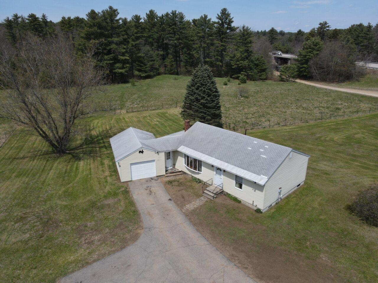 39 Route 129 , Loudon, NH 03307