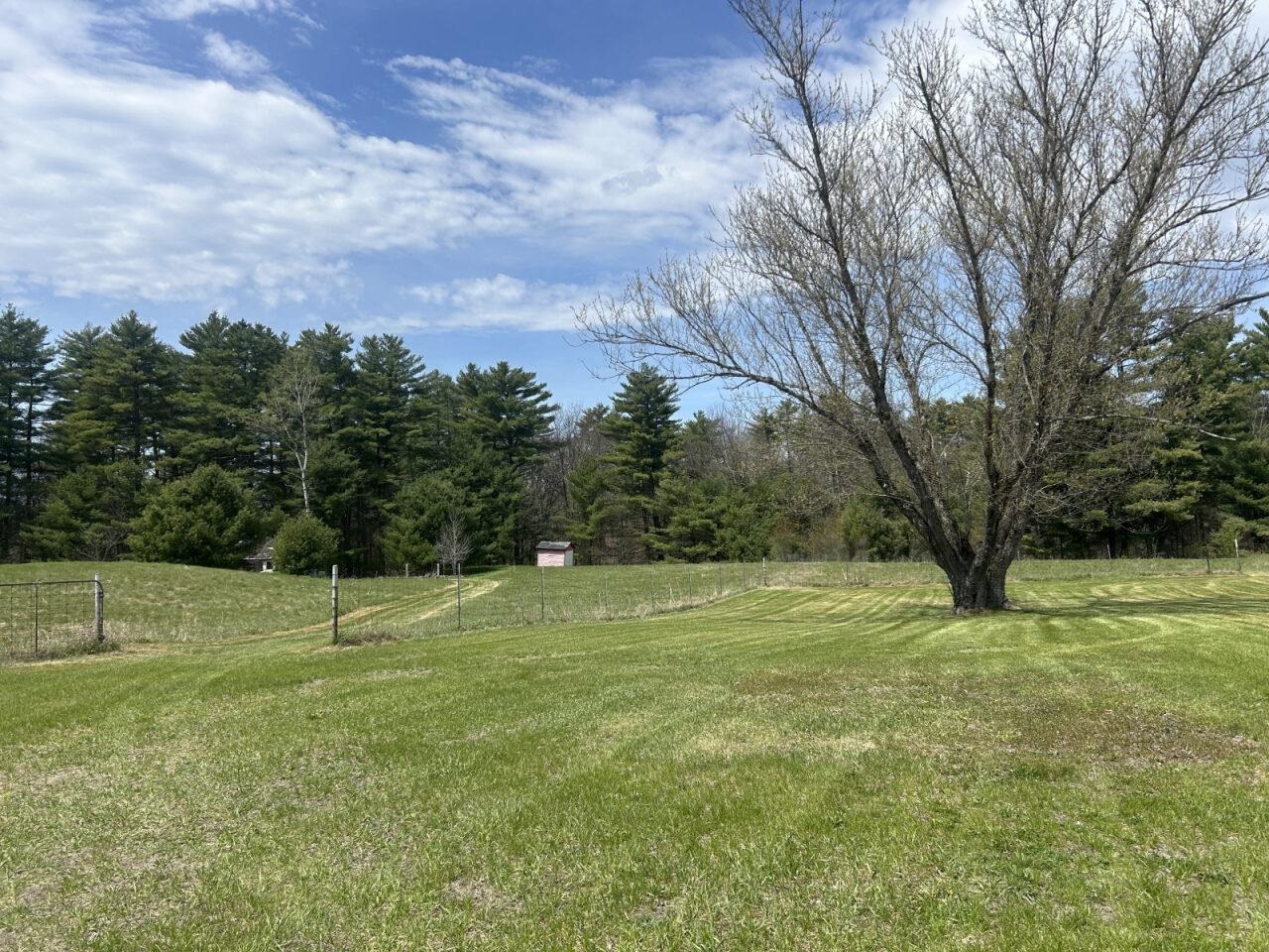 39 Route 129 , Loudon, NH 03307