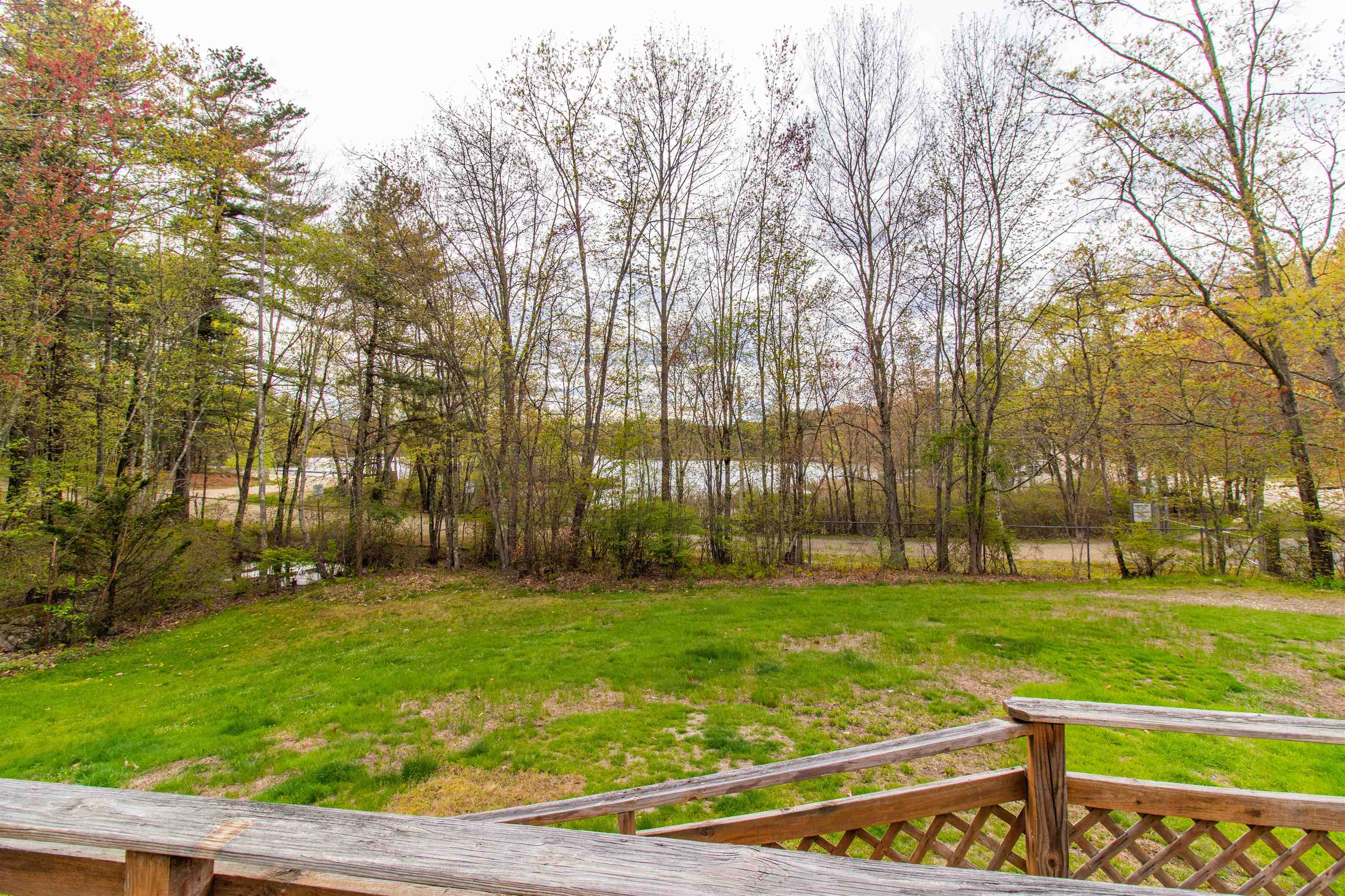 60 Robinson Rd, Hudson, NH 03051