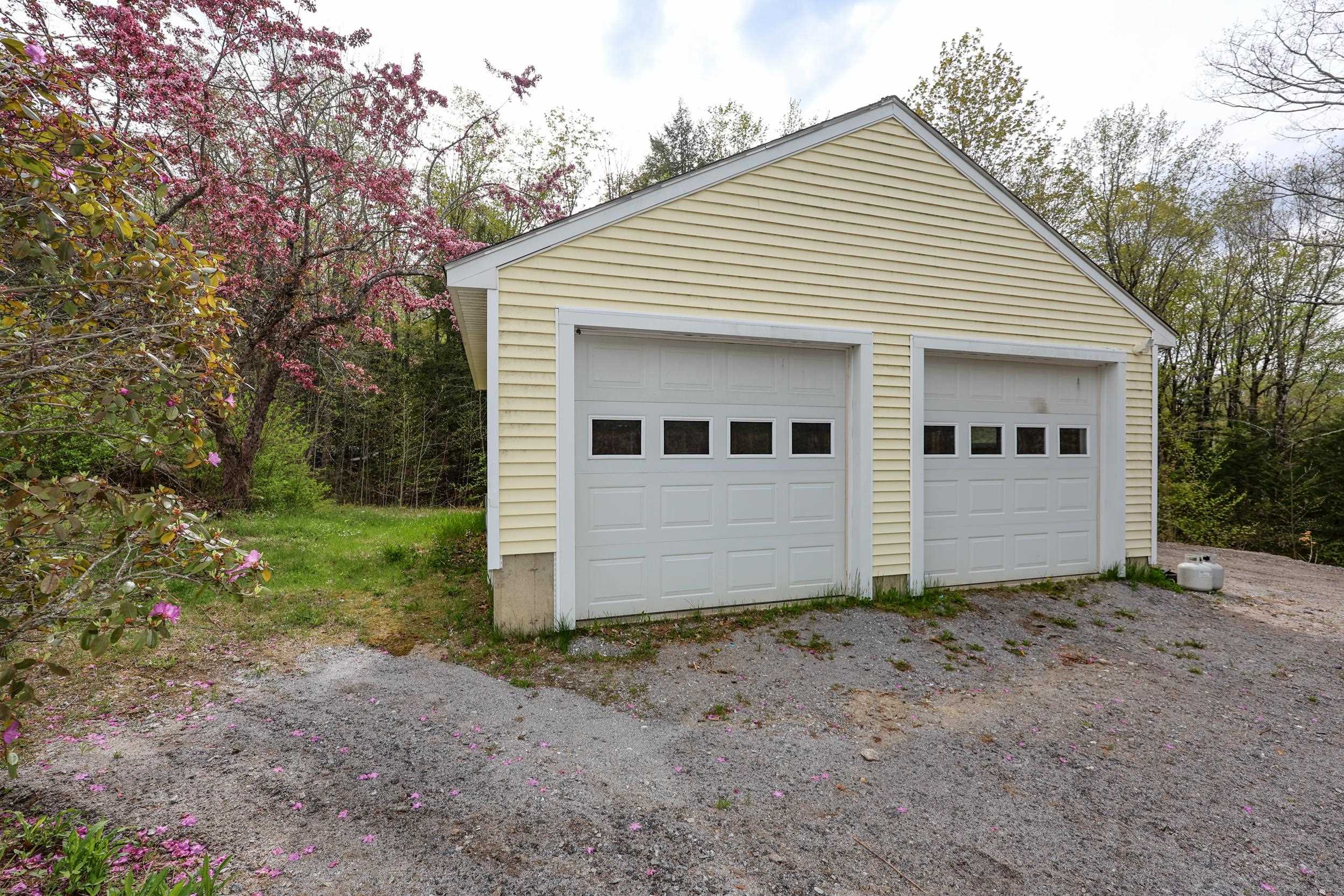 110 Everett Dam Rd, Dunbarton, NH 03046